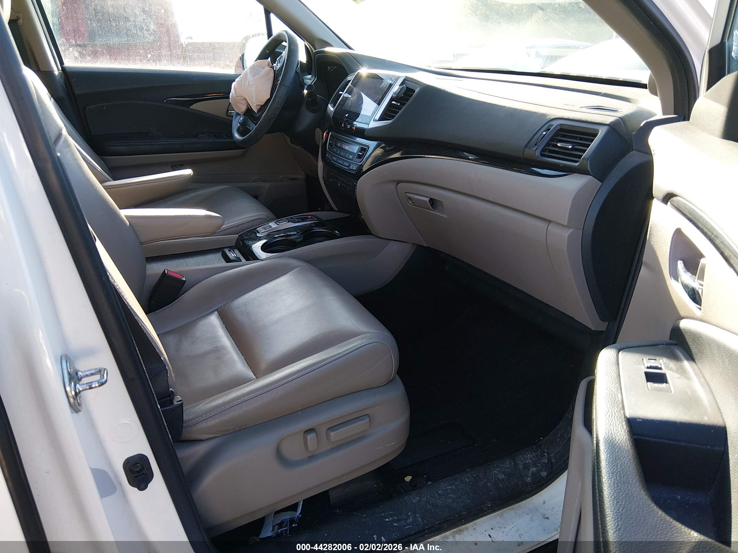 HONDA PILOT image 5