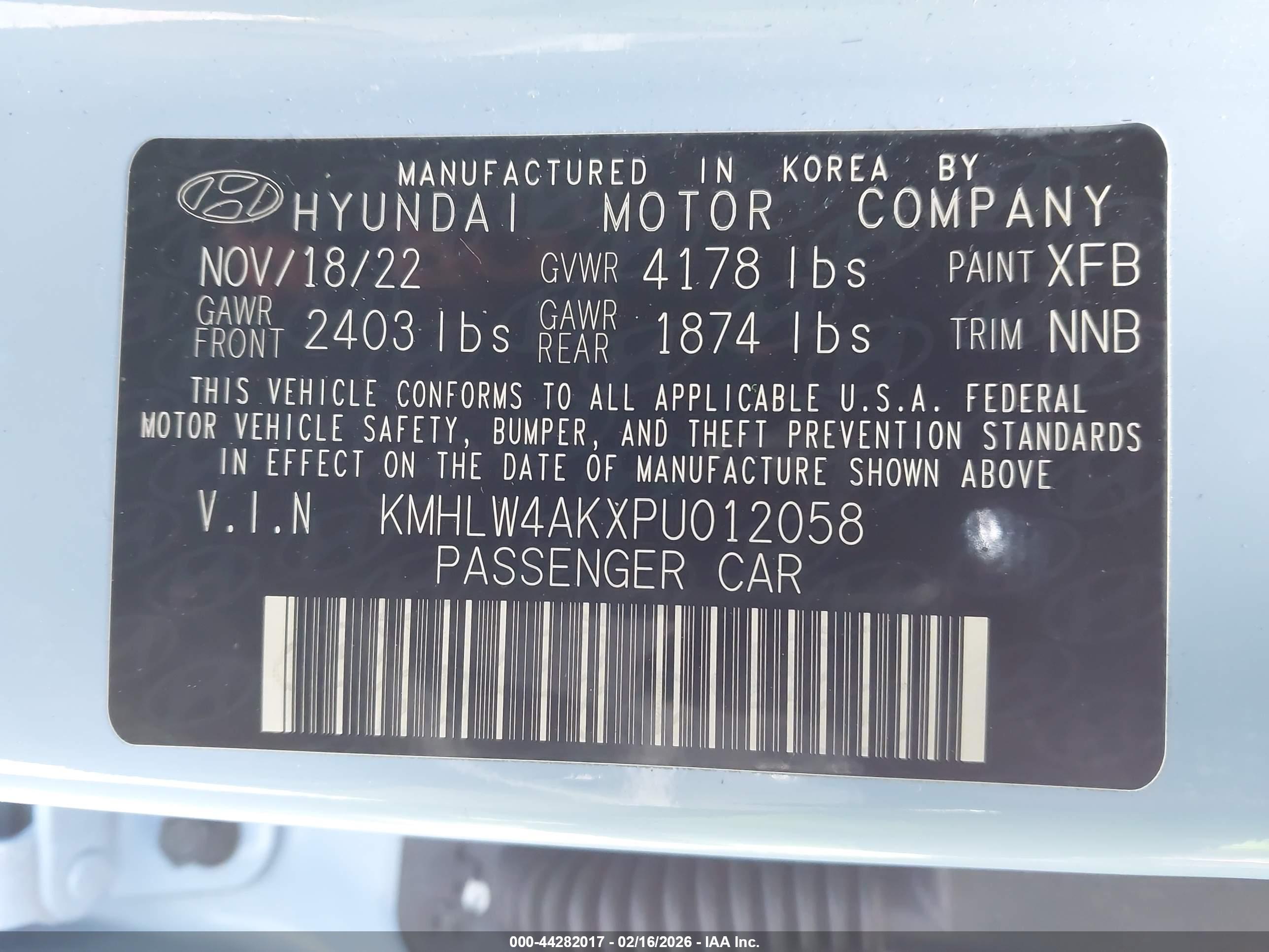 HYUNDAI ELANTRA image 9