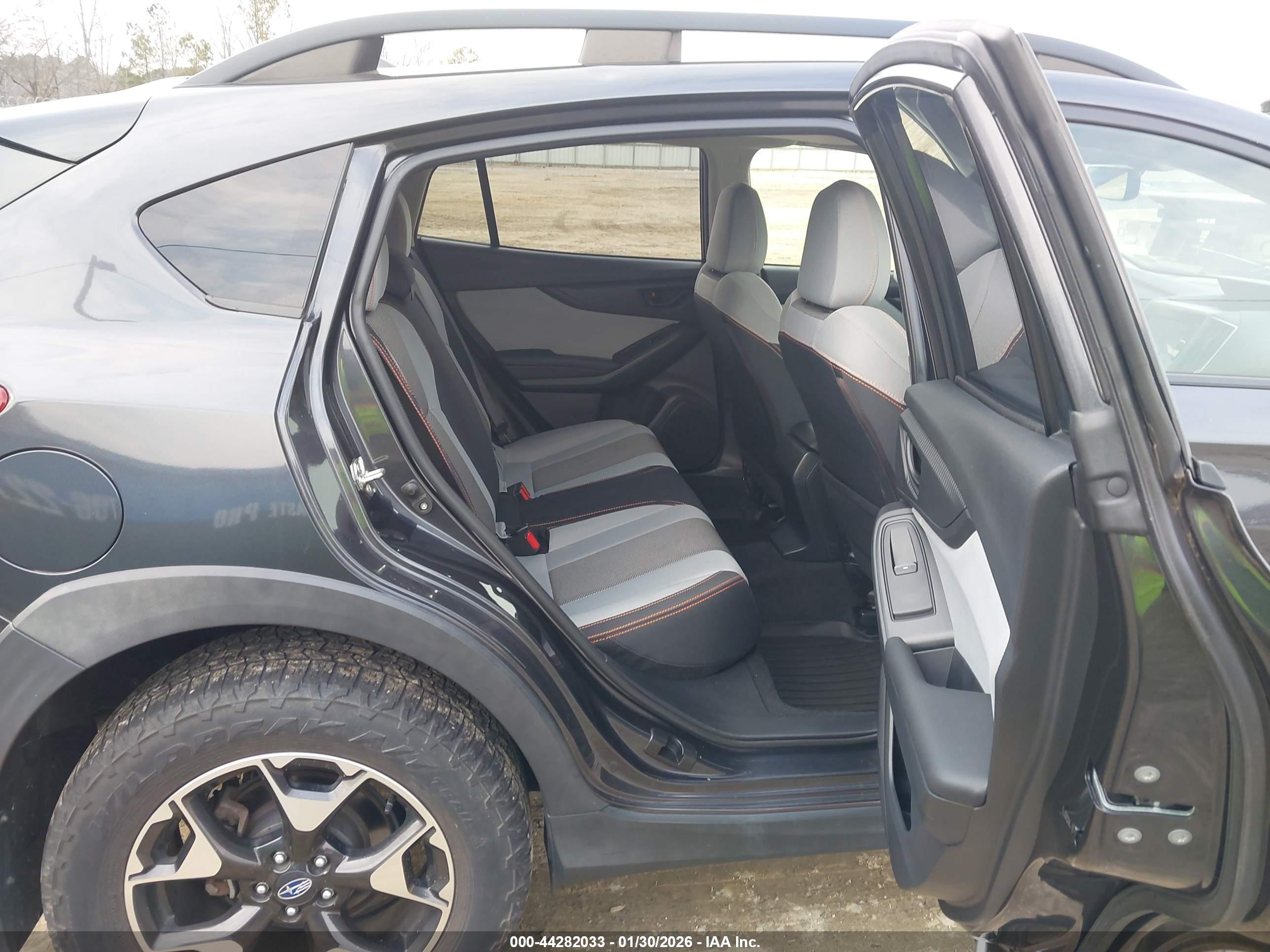 SUBARU CROSSTREK image 8
