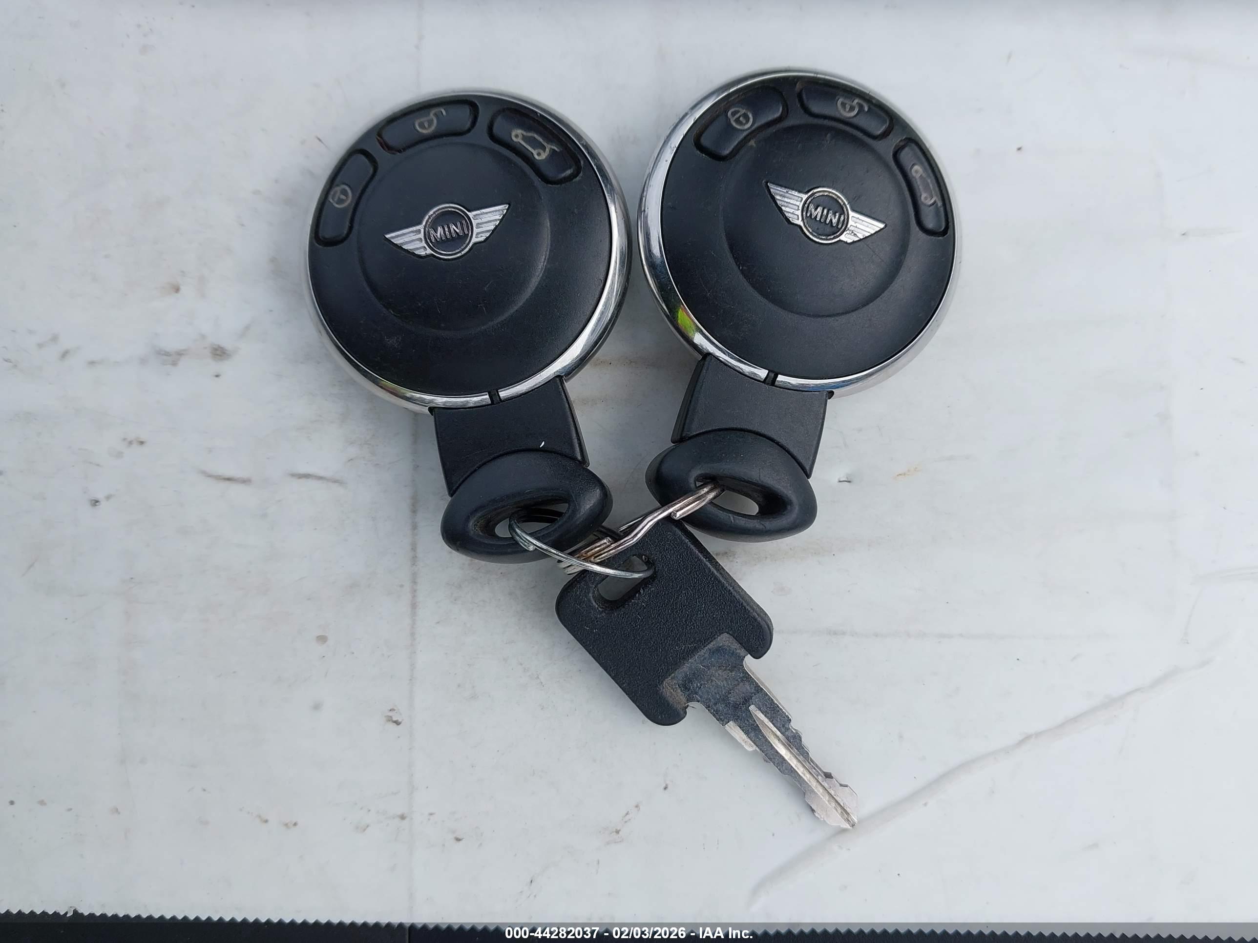 MINI COUNTRYMAN image 11