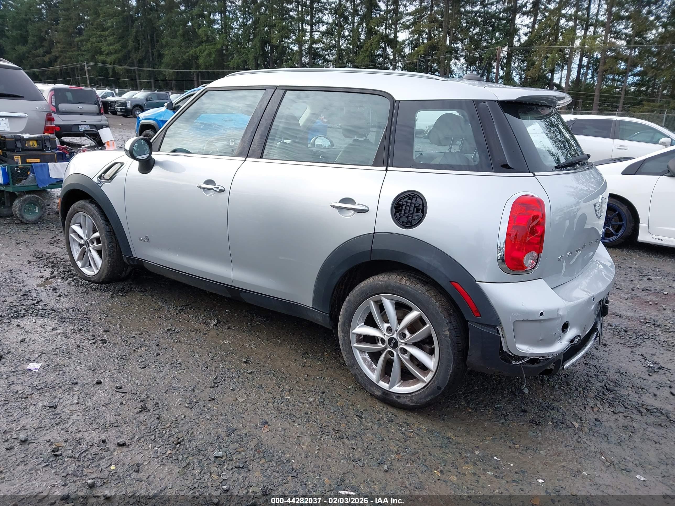 MINI COUNTRYMAN image 3