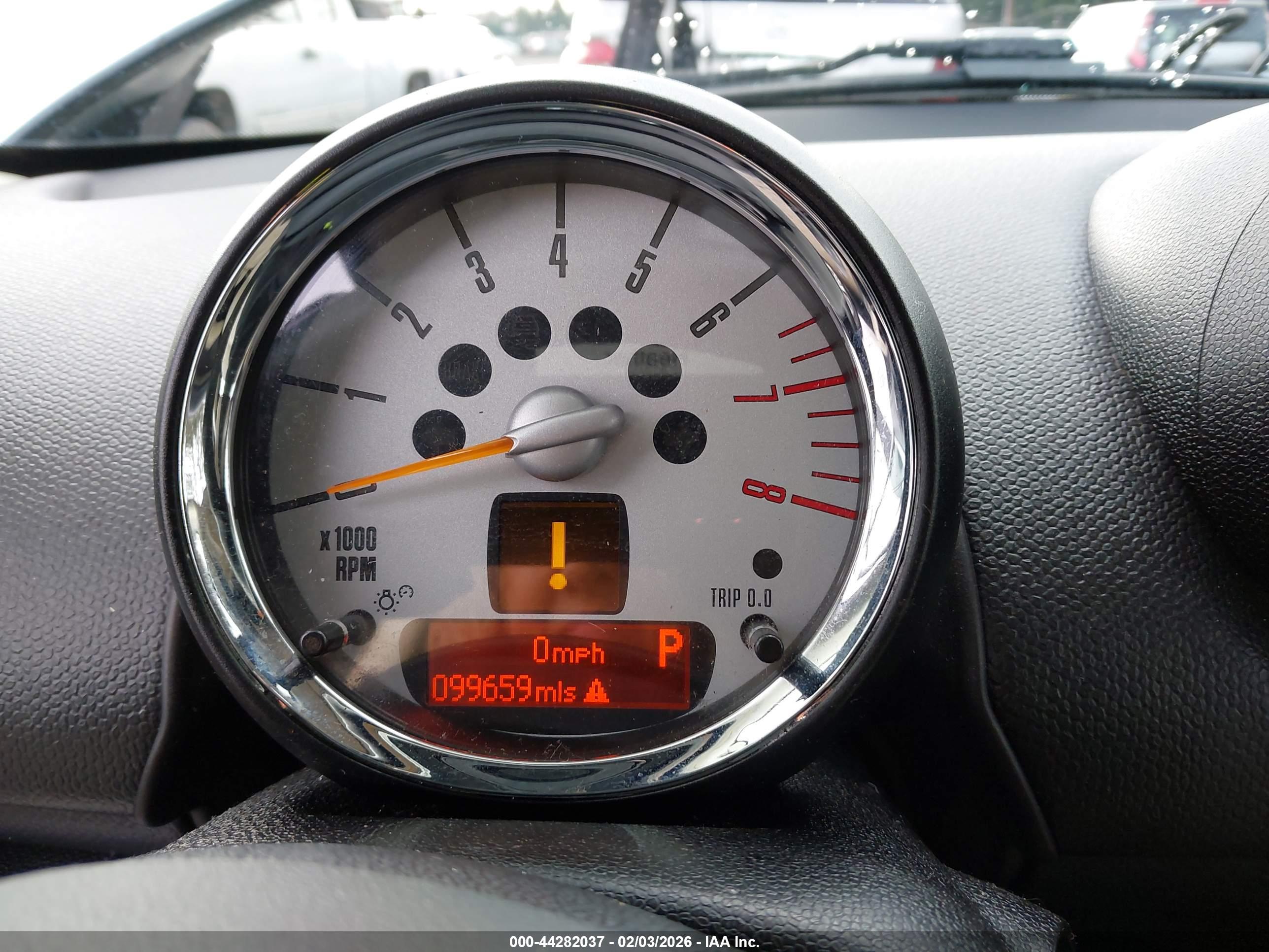 MINI COUNTRYMAN image 7
