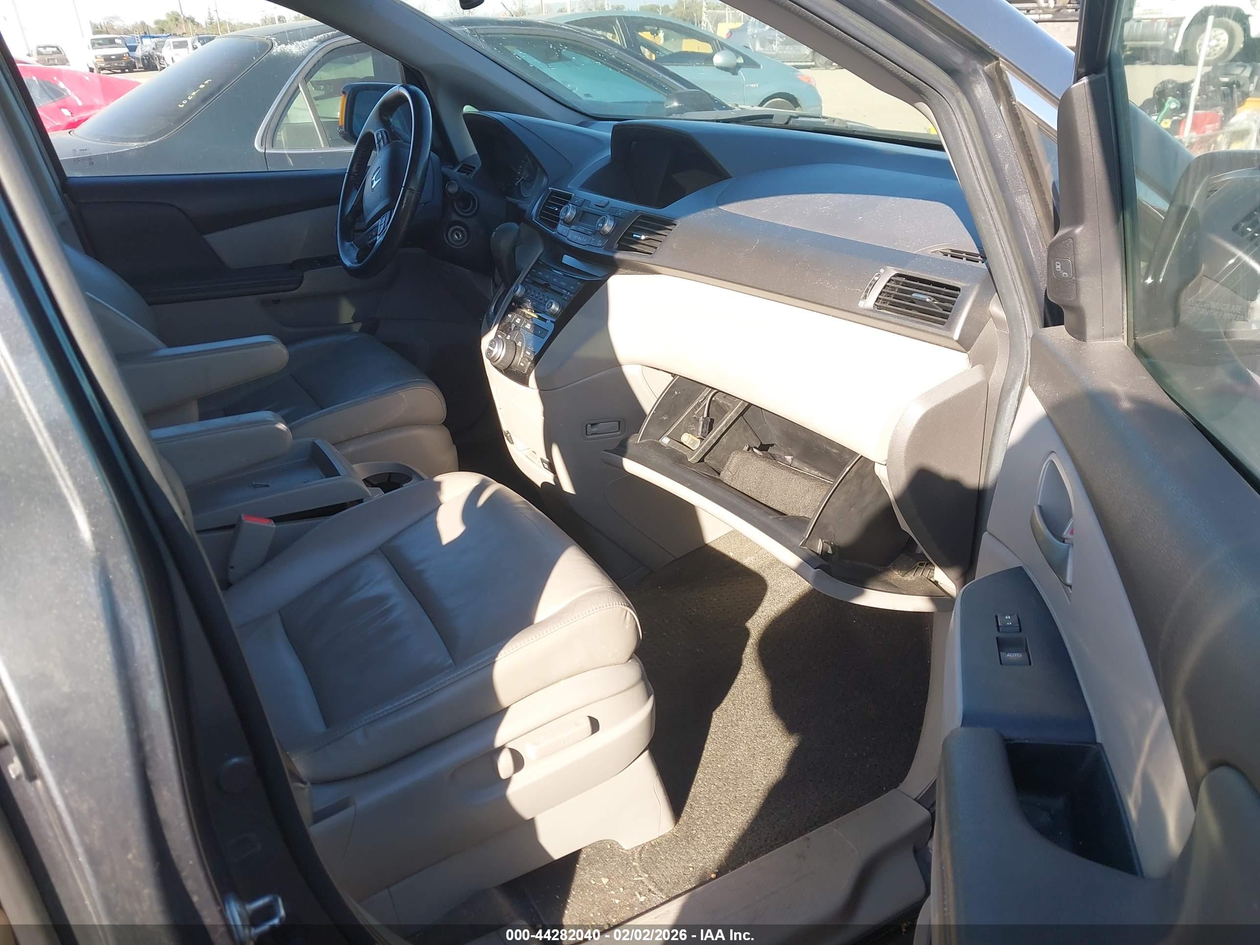 HONDA ODYSSEY image 5