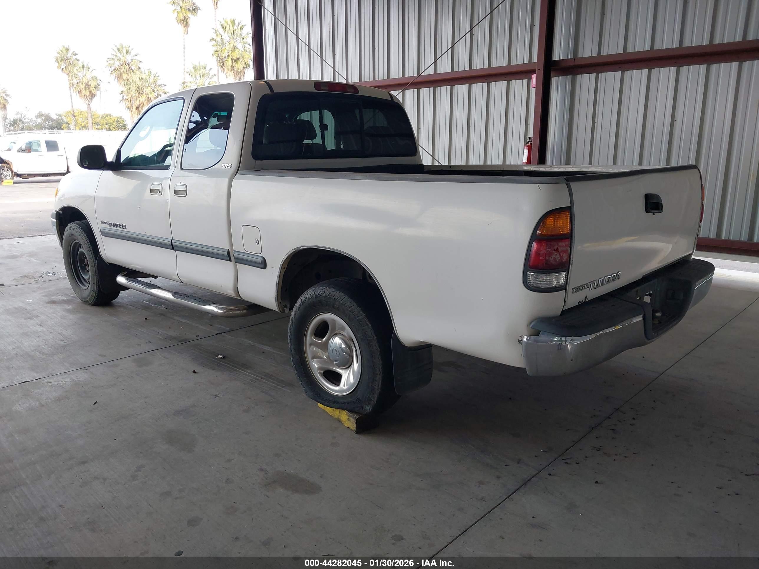 TOYOTA TUNDRA image 3