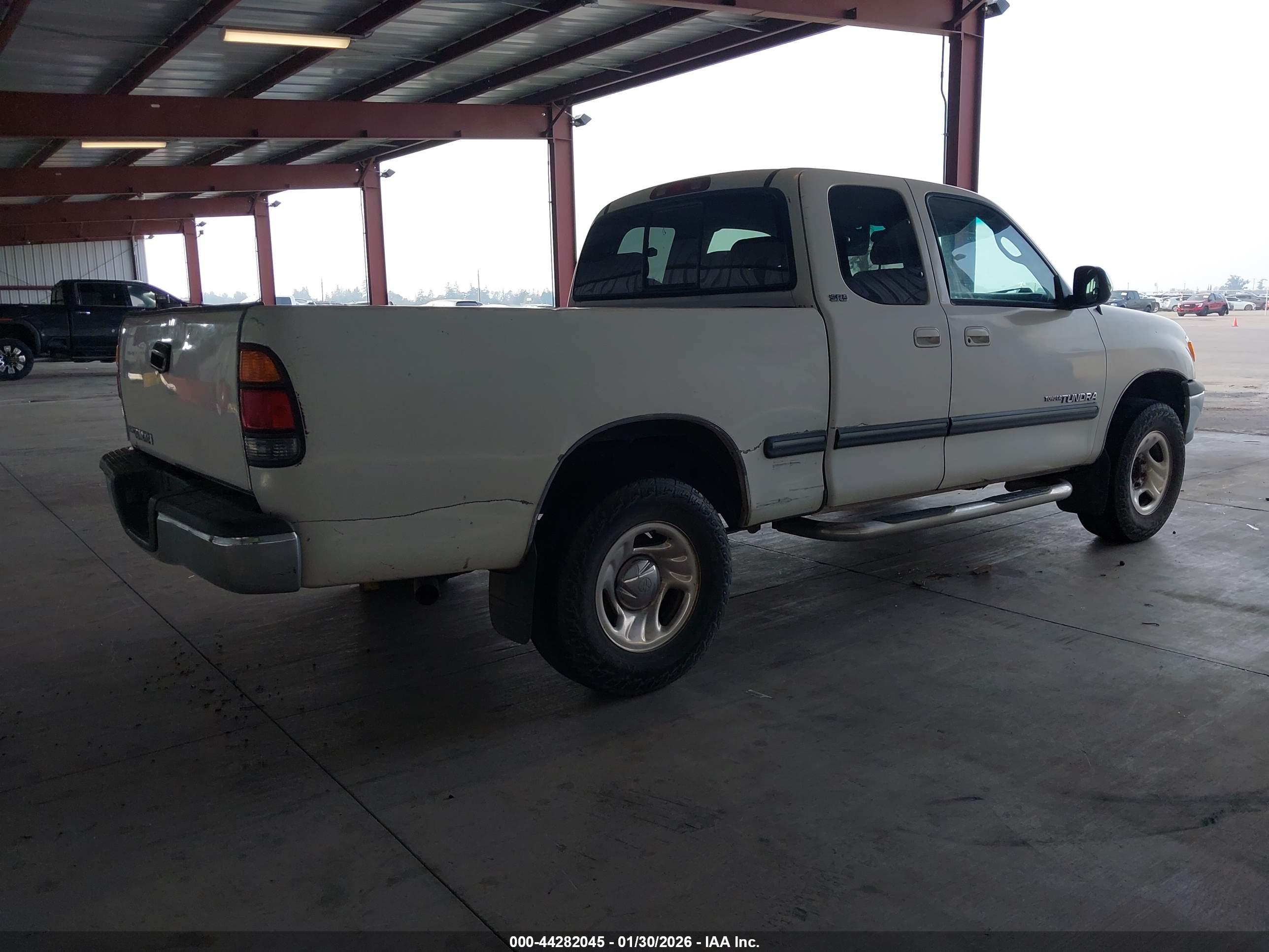 TOYOTA TUNDRA image 4