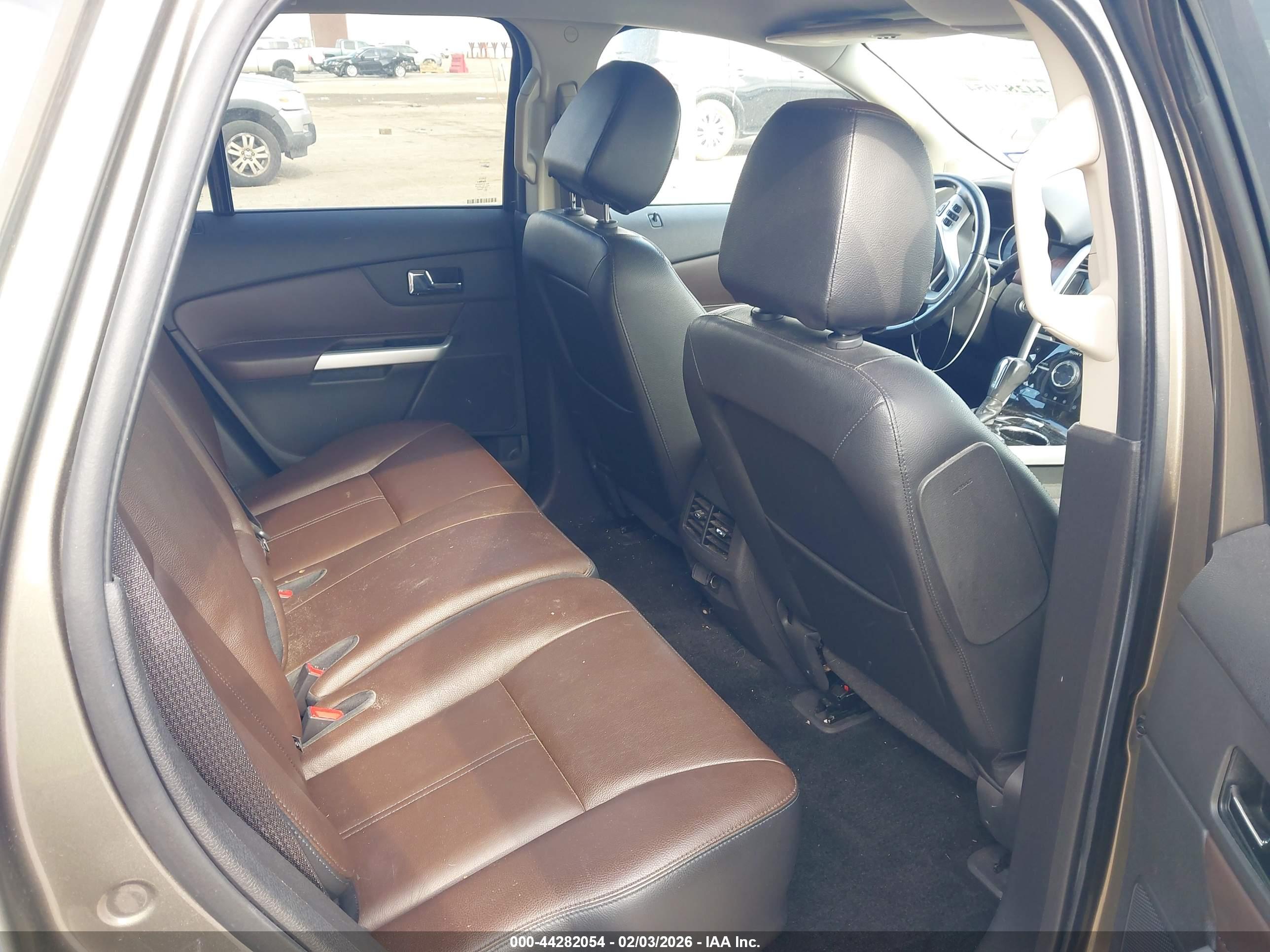 FORD EDGE image 8