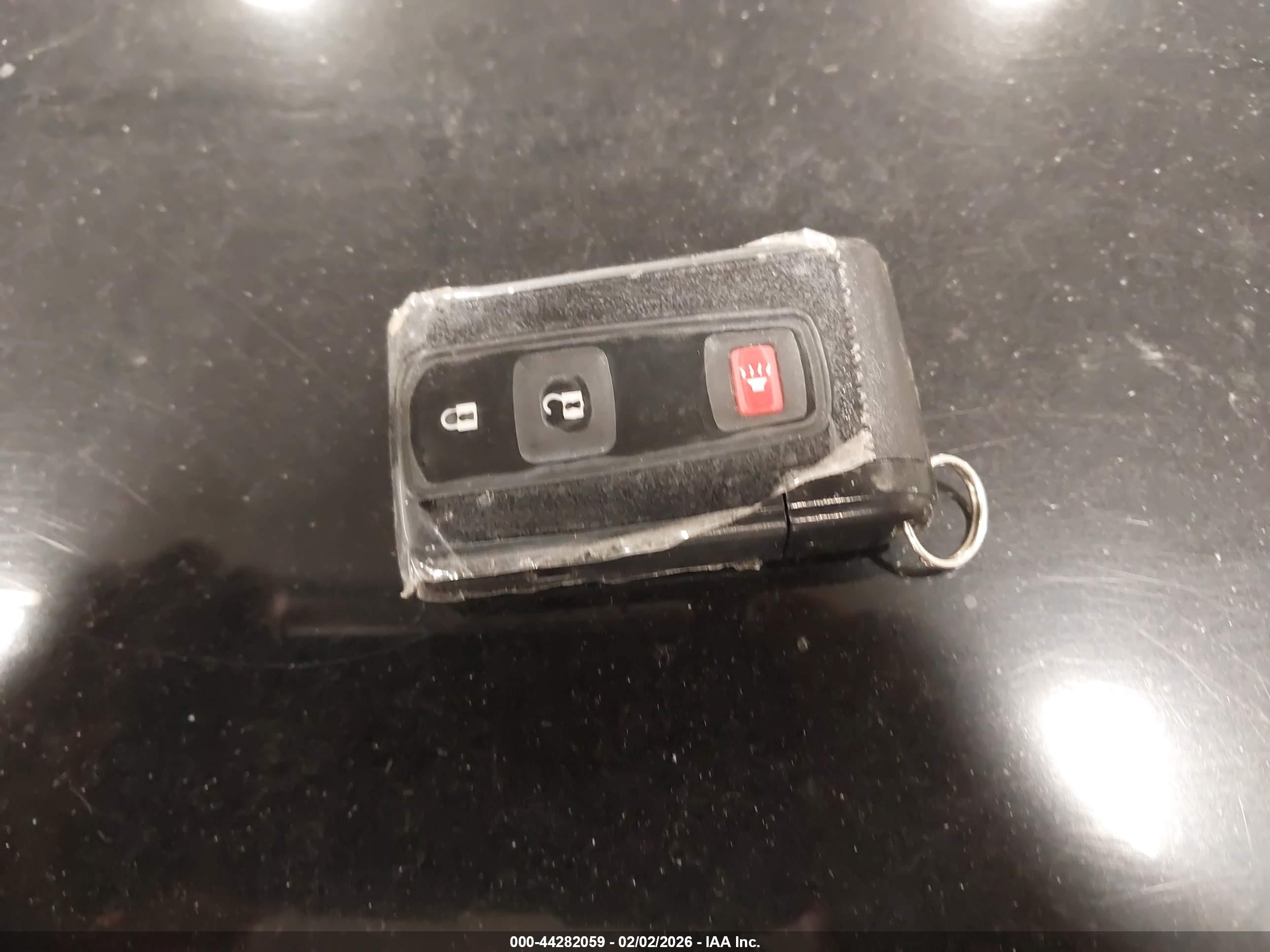 TOYOTA PRIUS image 11