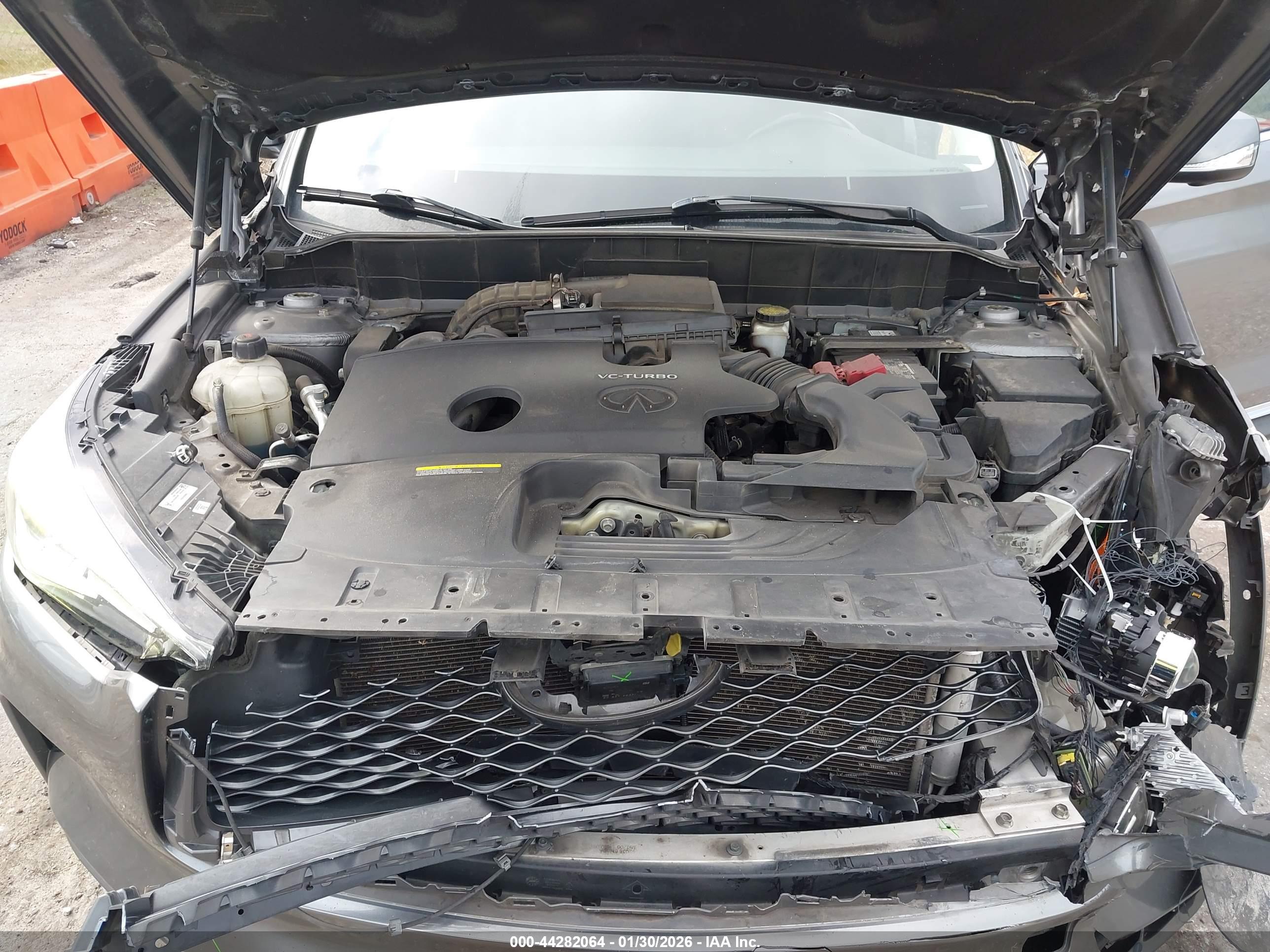 INFINITI QX50 image 10