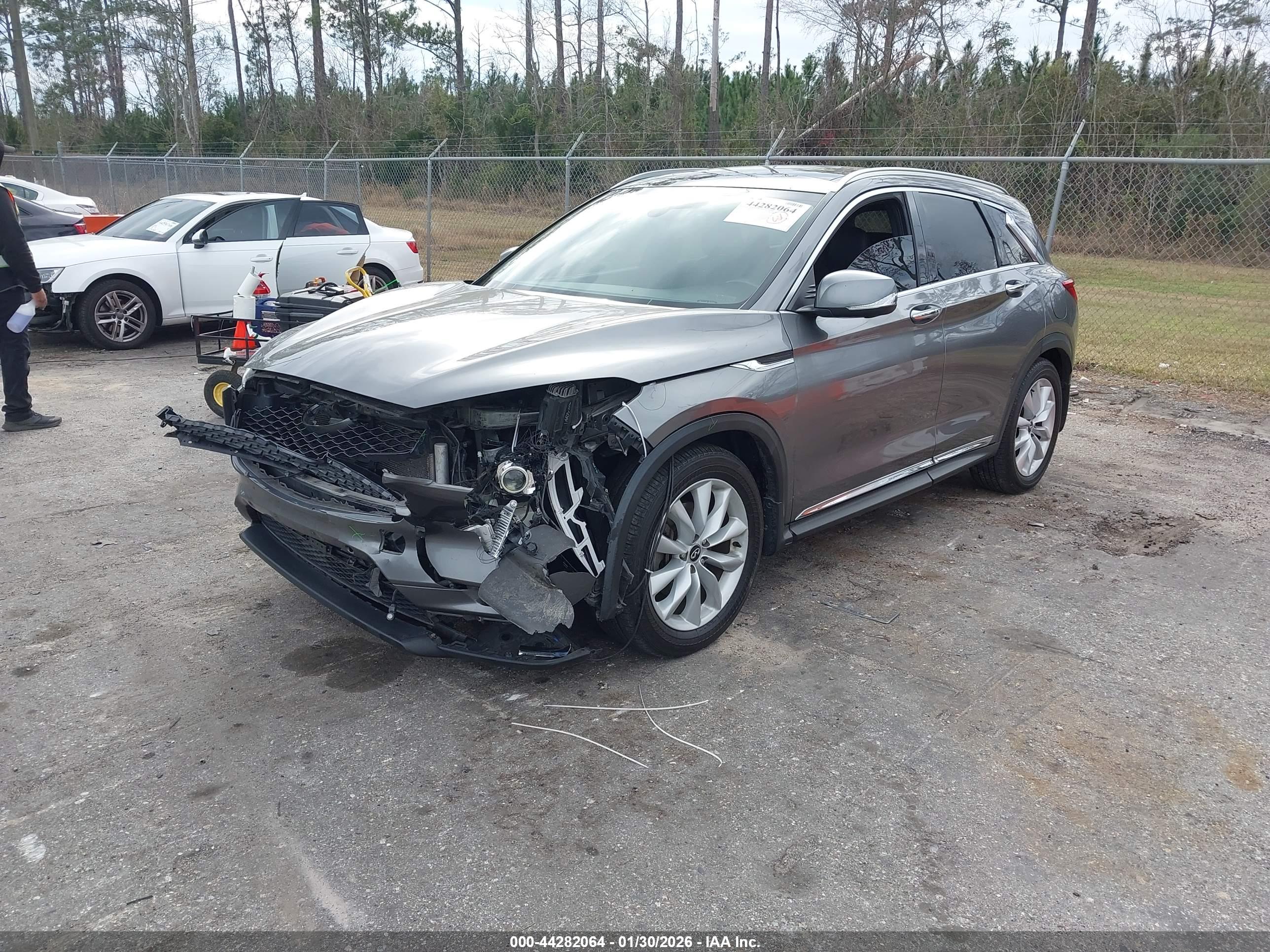 INFINITI QX50 image 2