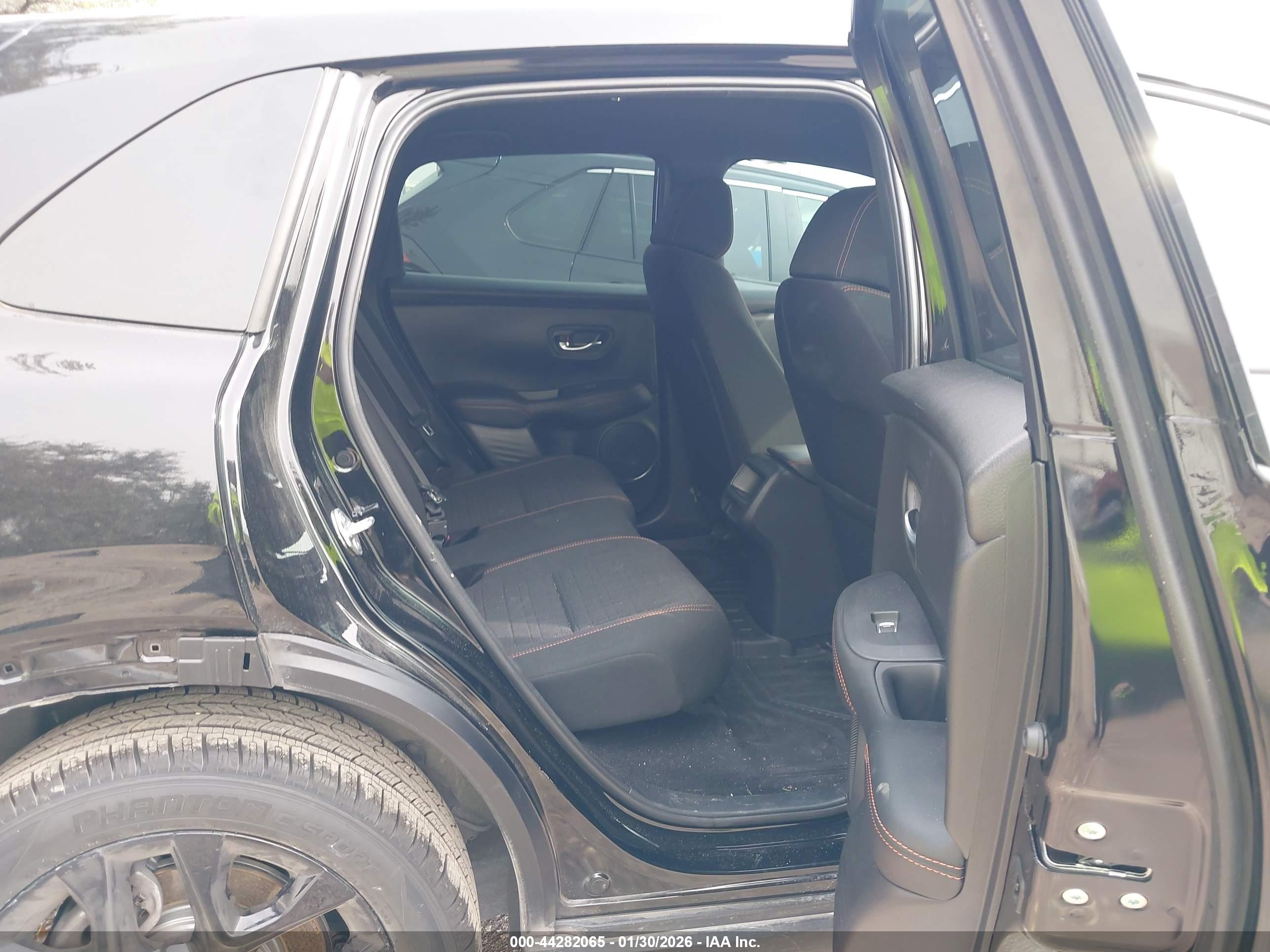 HONDA HR-V image 8