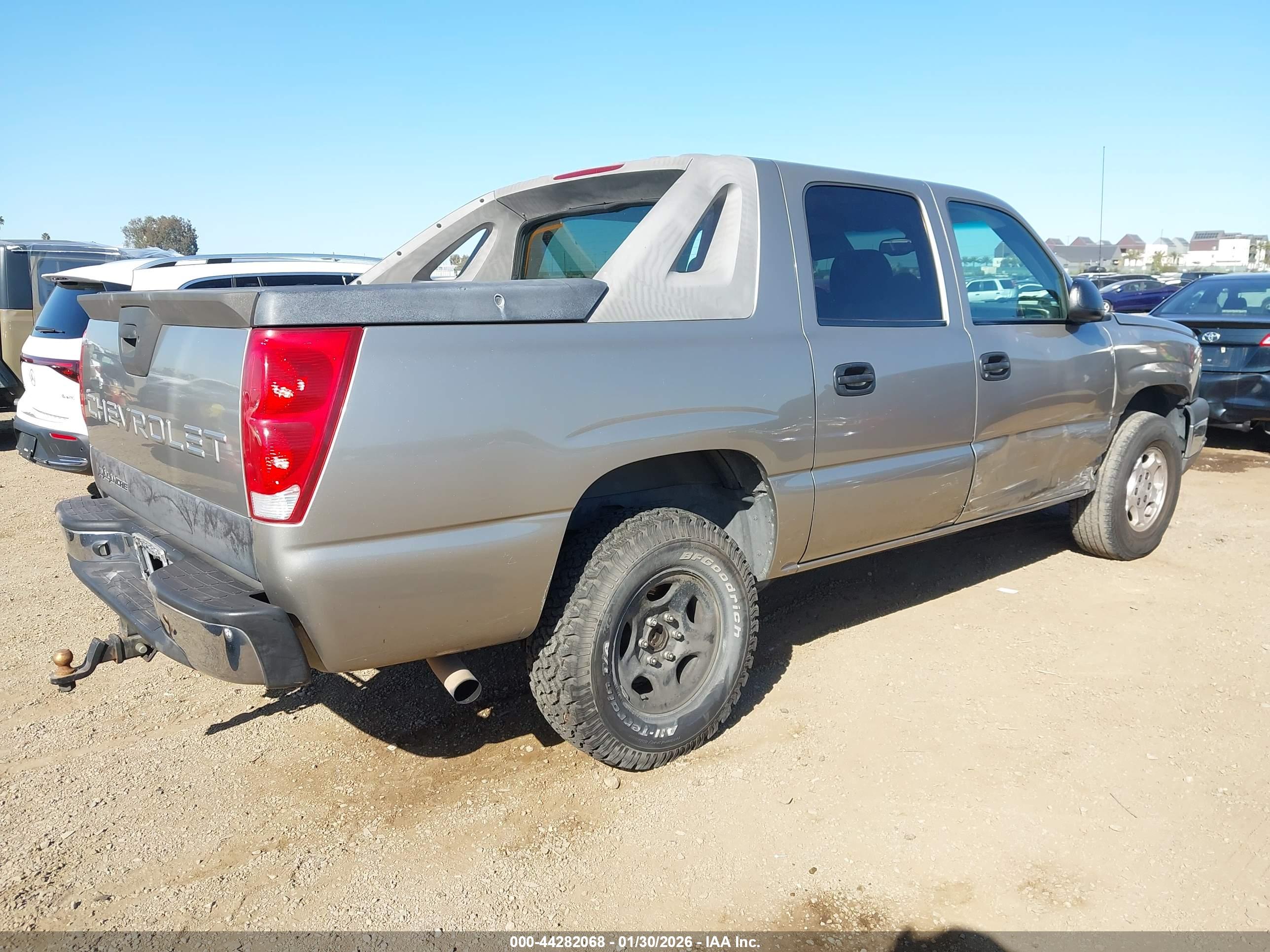CHEVROLET AVALANCHE image 4