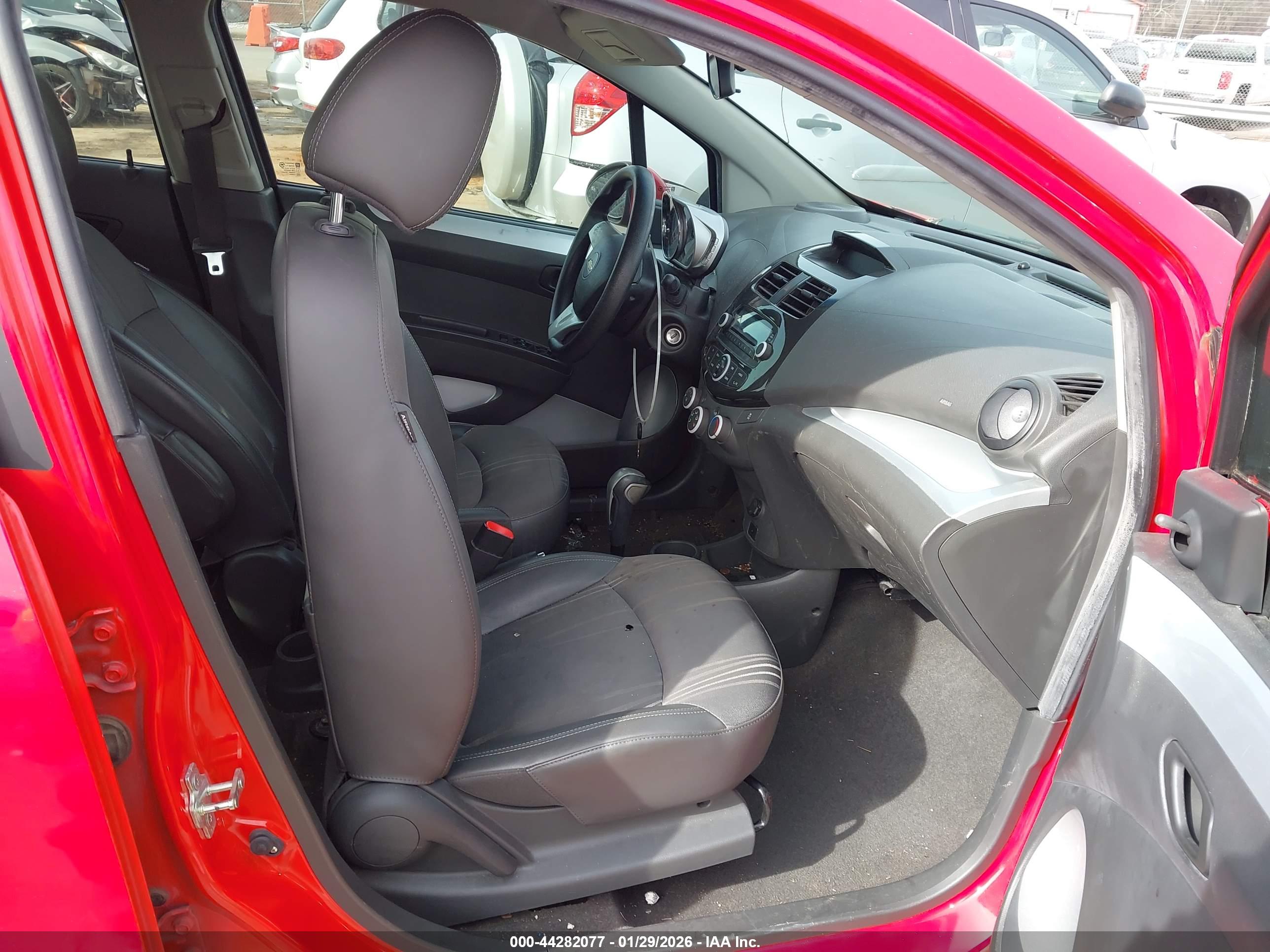 CHEVROLET SPARK image 5