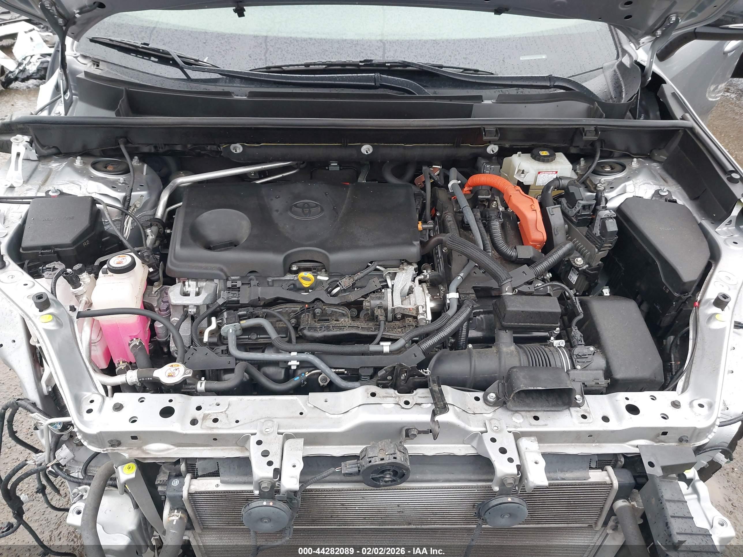TOYOTA RAV4 image 10