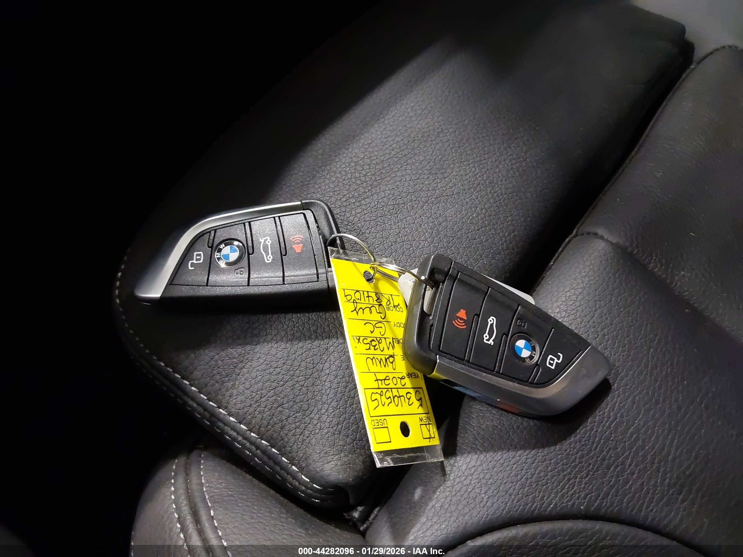 BMW M235 image 11