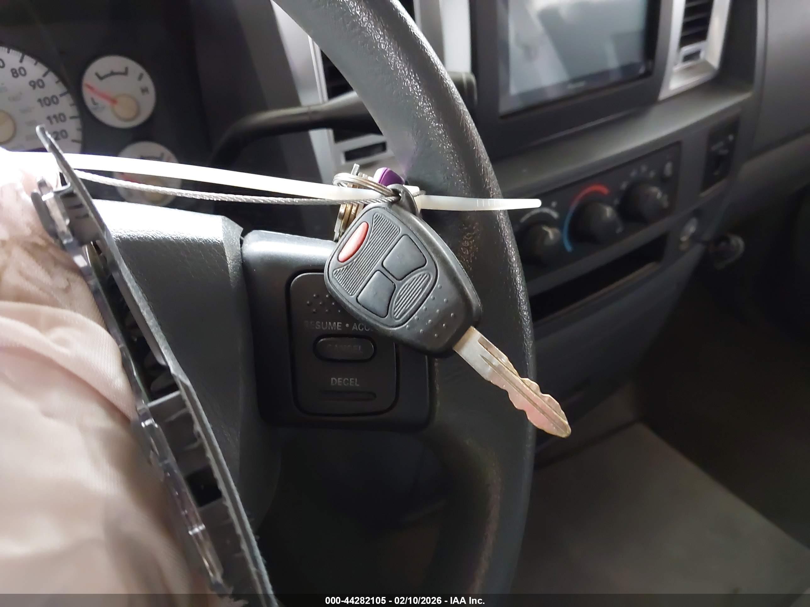 DODGE RAM image 11