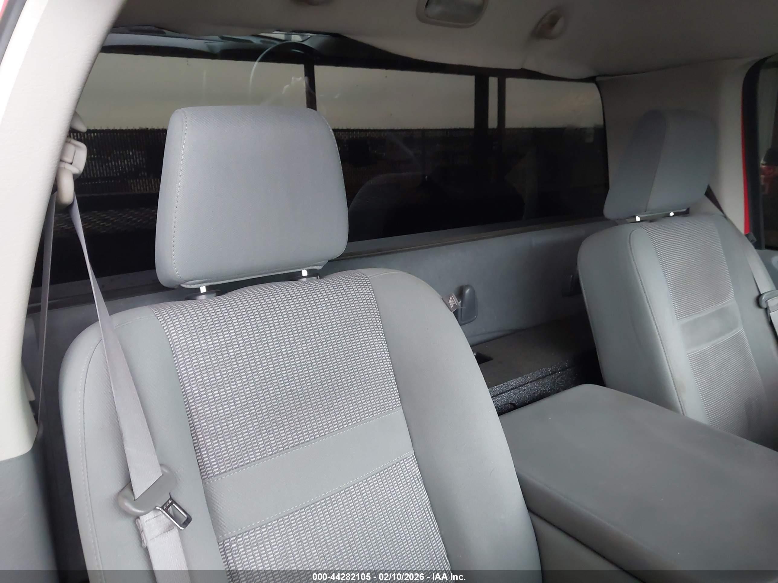 DODGE RAM image 8