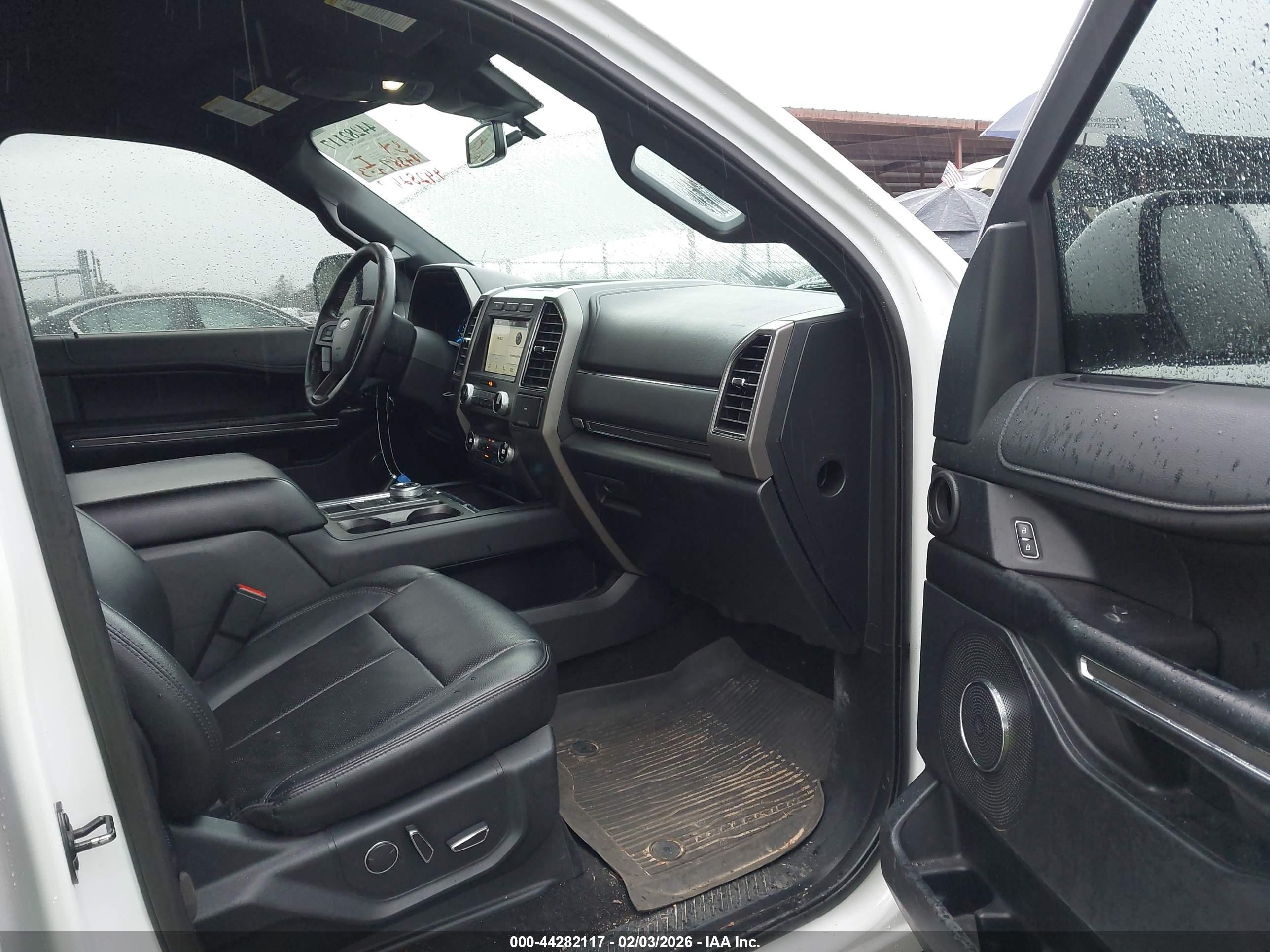 FORD EXPEDITION image 5