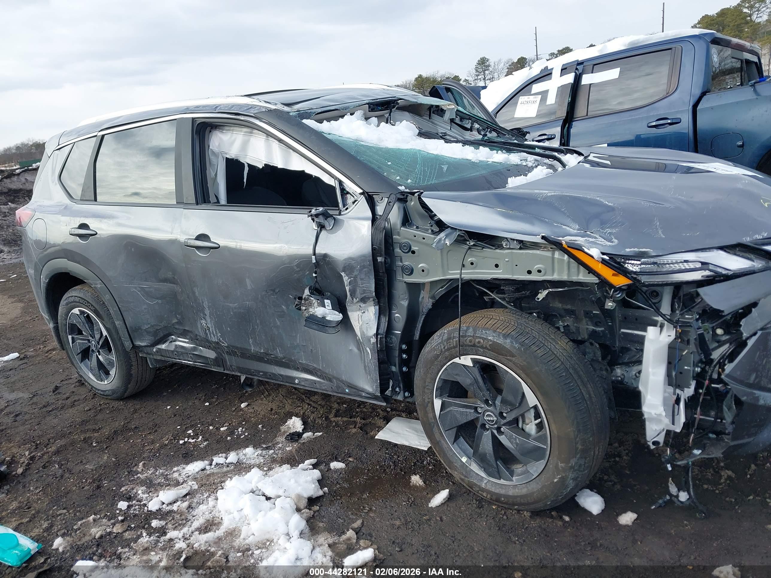NISSAN ROGUE image 6