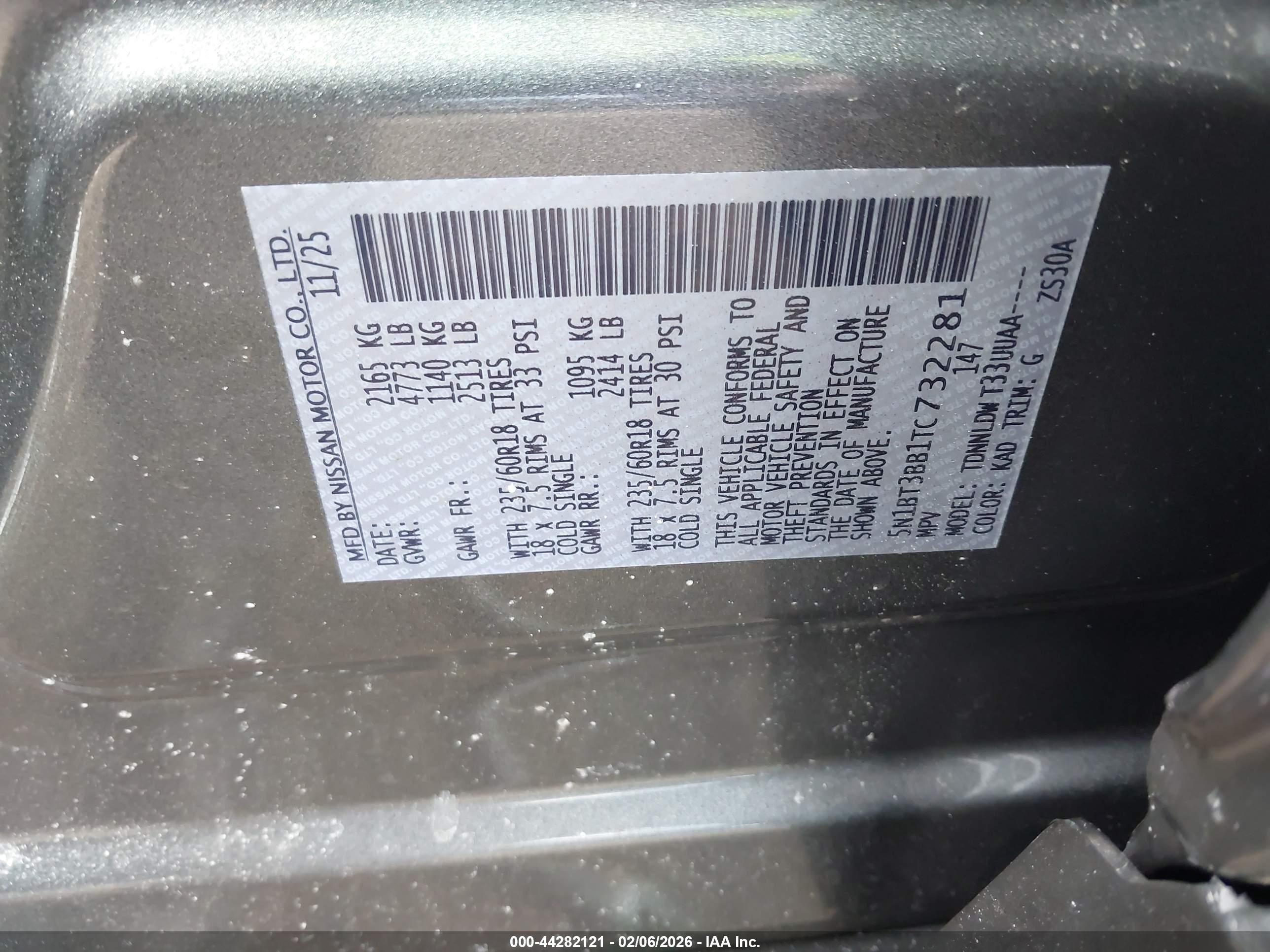 NISSAN ROGUE image 9