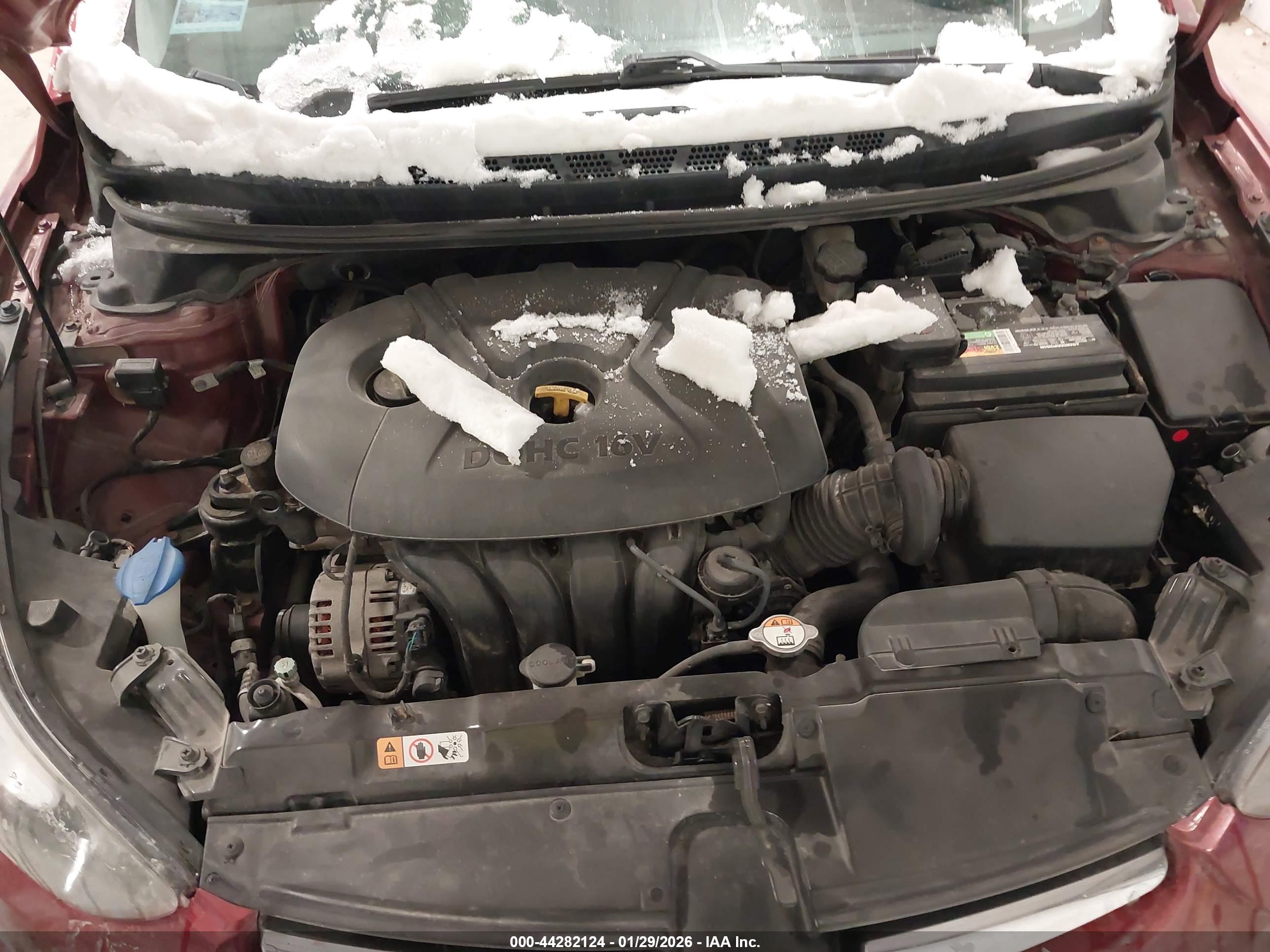 HYUNDAI ELANTRA image 10