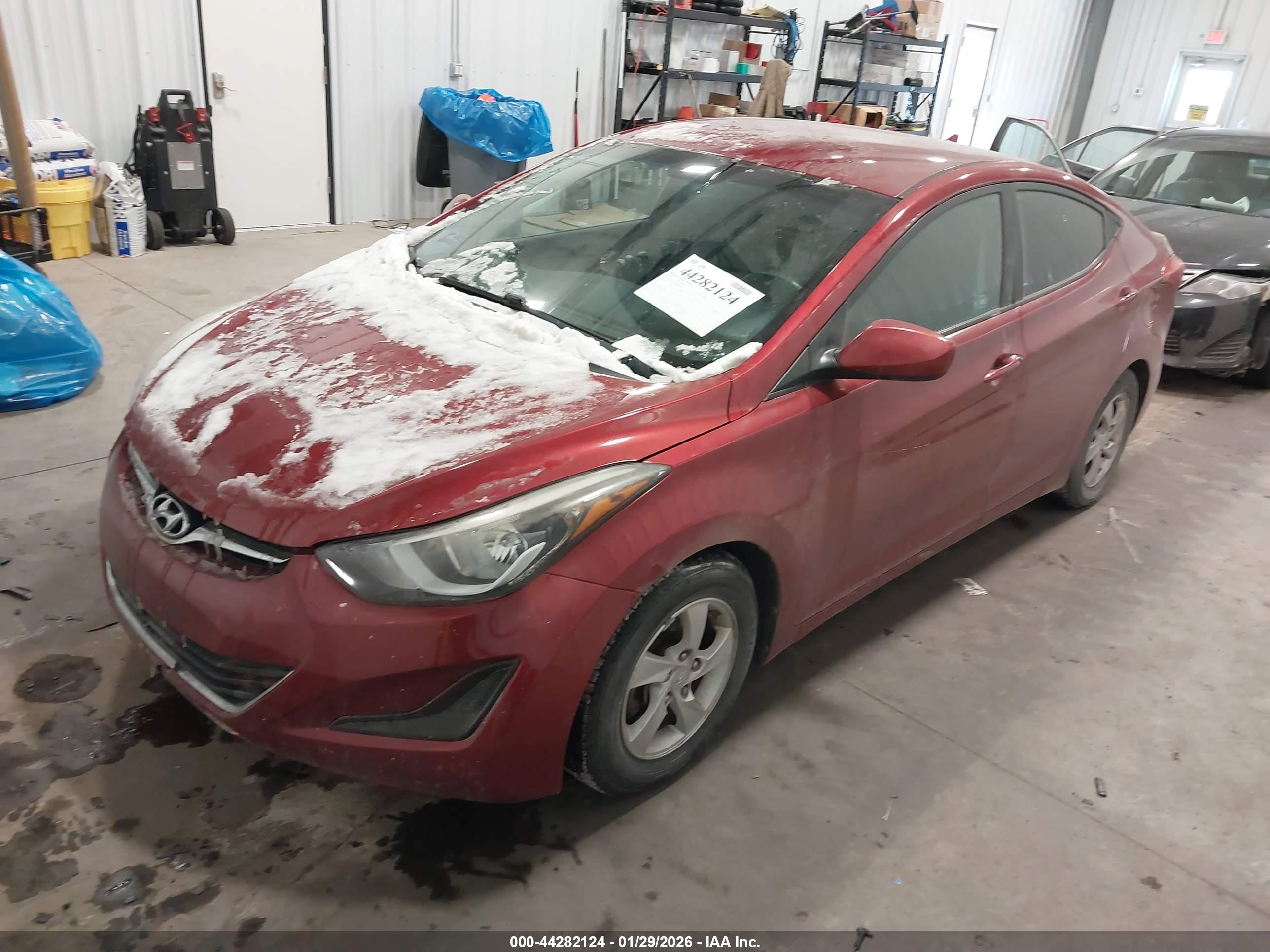 HYUNDAI ELANTRA image 2