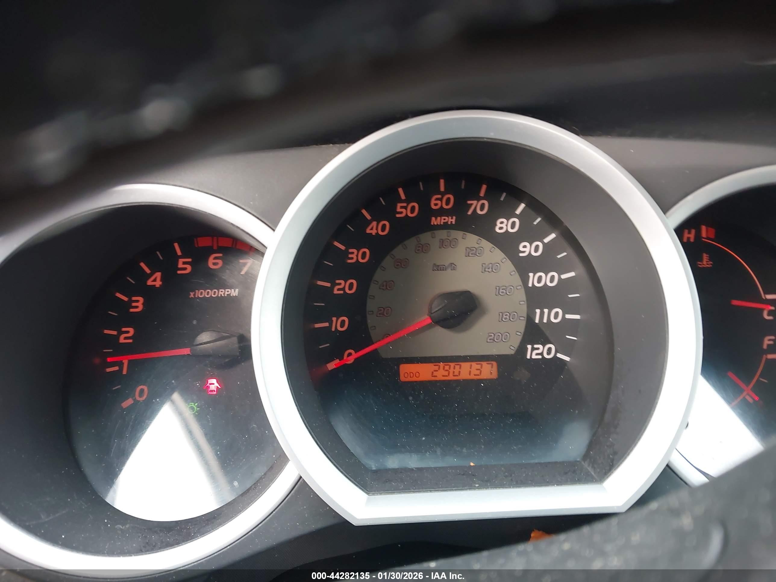 TOYOTA TACOMA image 7