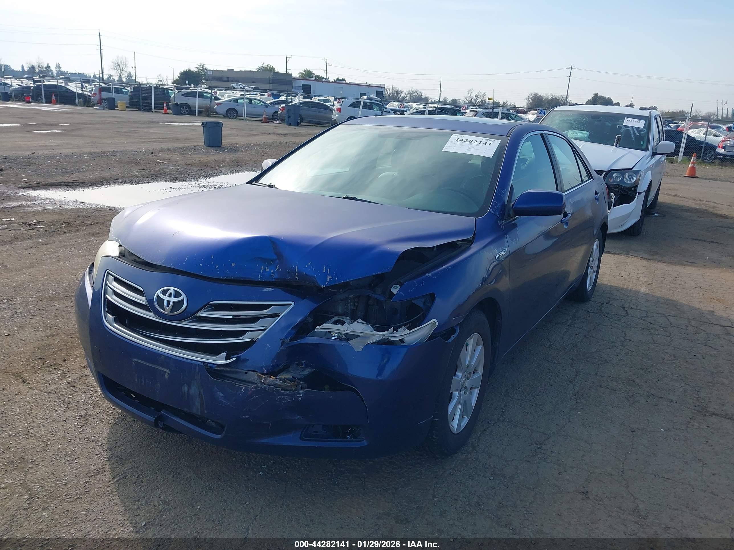 TOYOTA CAMRY image 6
