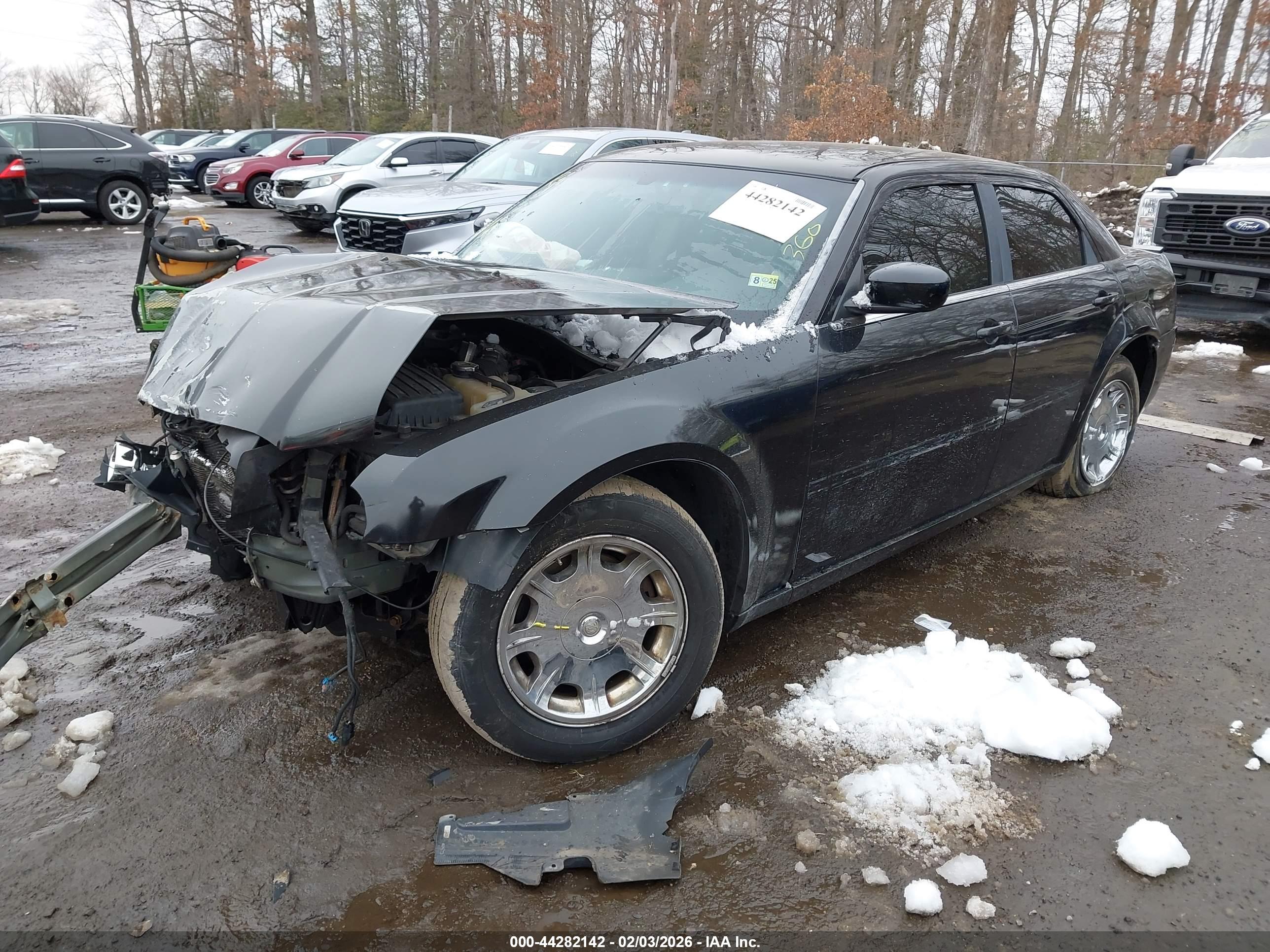 CHRYSLER 300 image 2