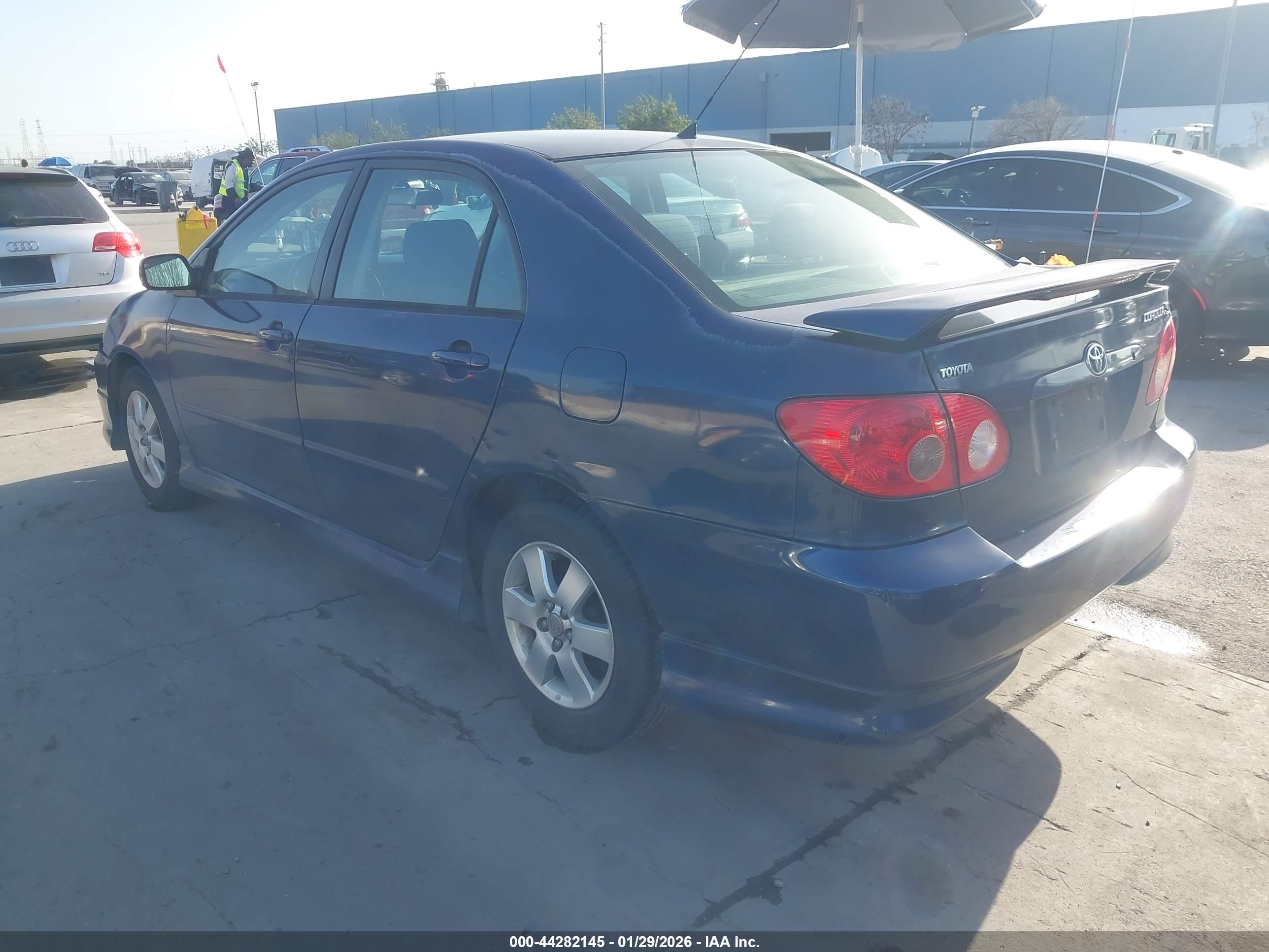 TOYOTA COROLLA image 3