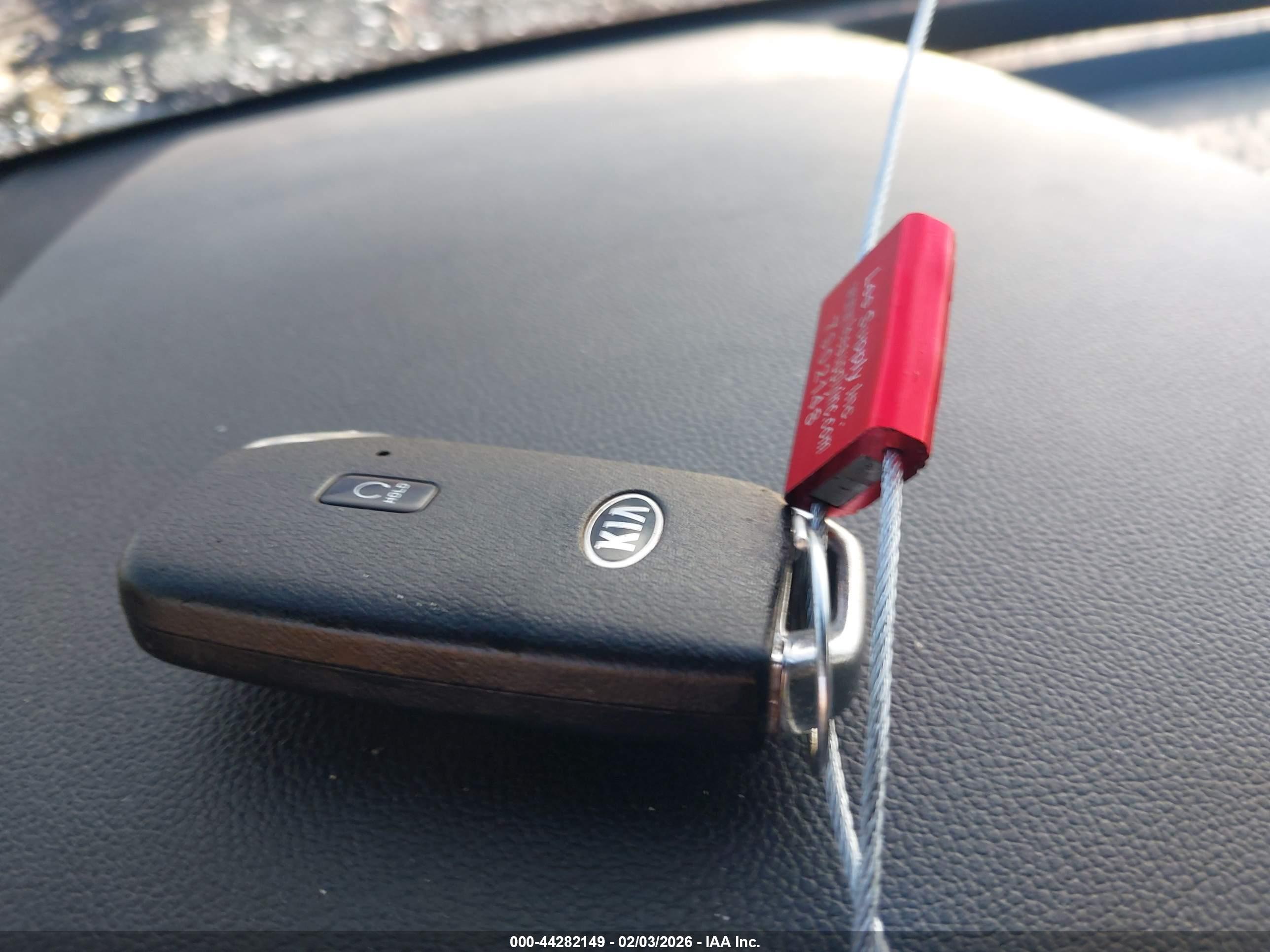 KIA SORENTO image 11
