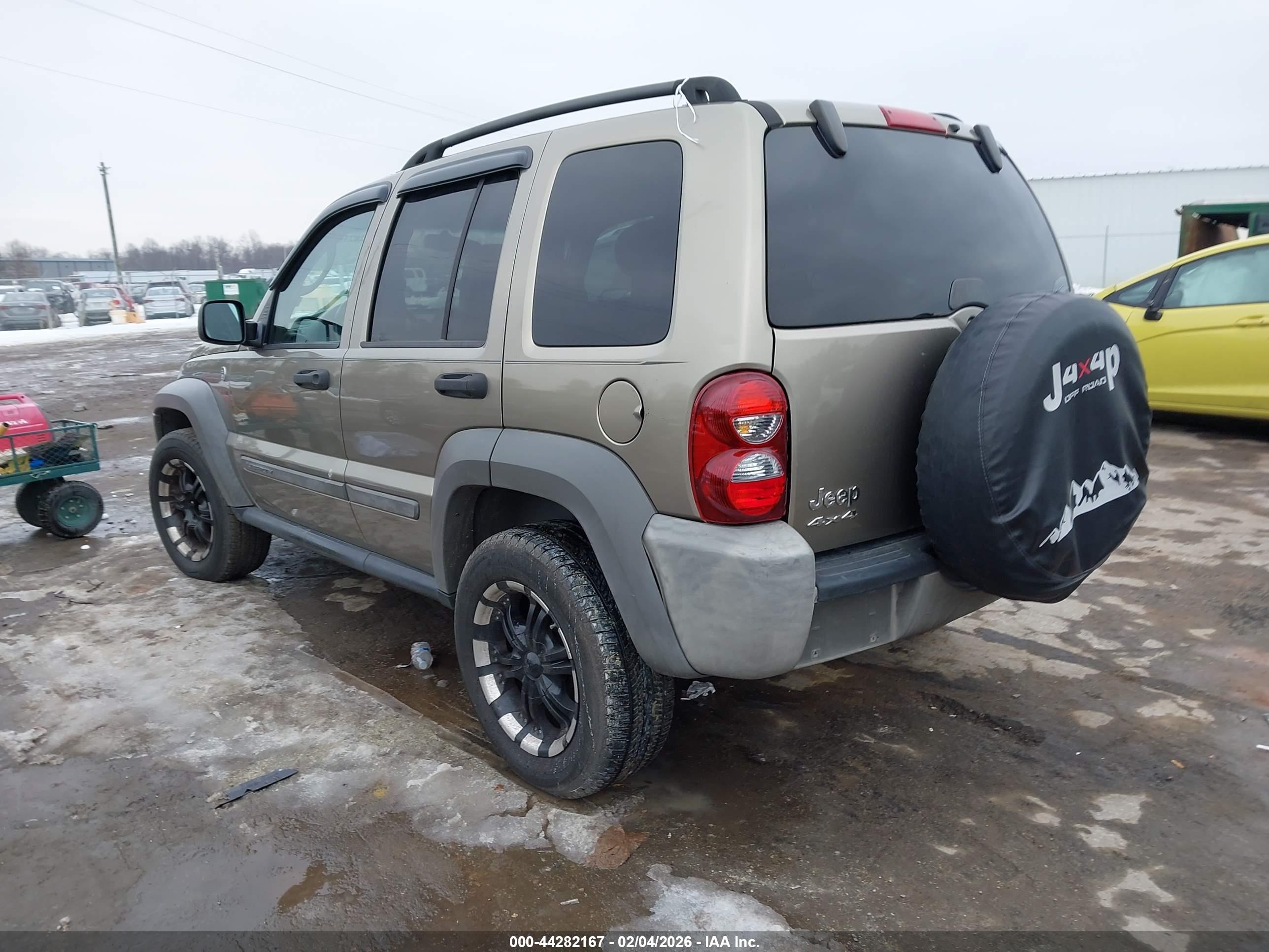 JEEP LIBERTY image 3