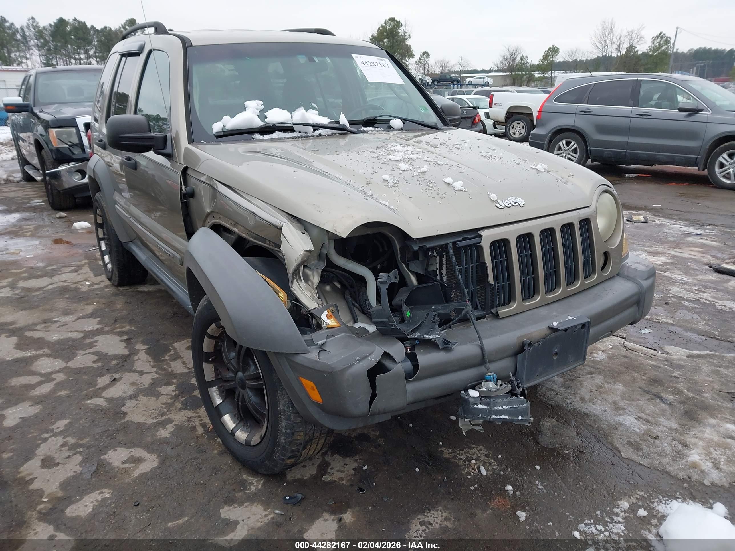 JEEP LIBERTY image 6