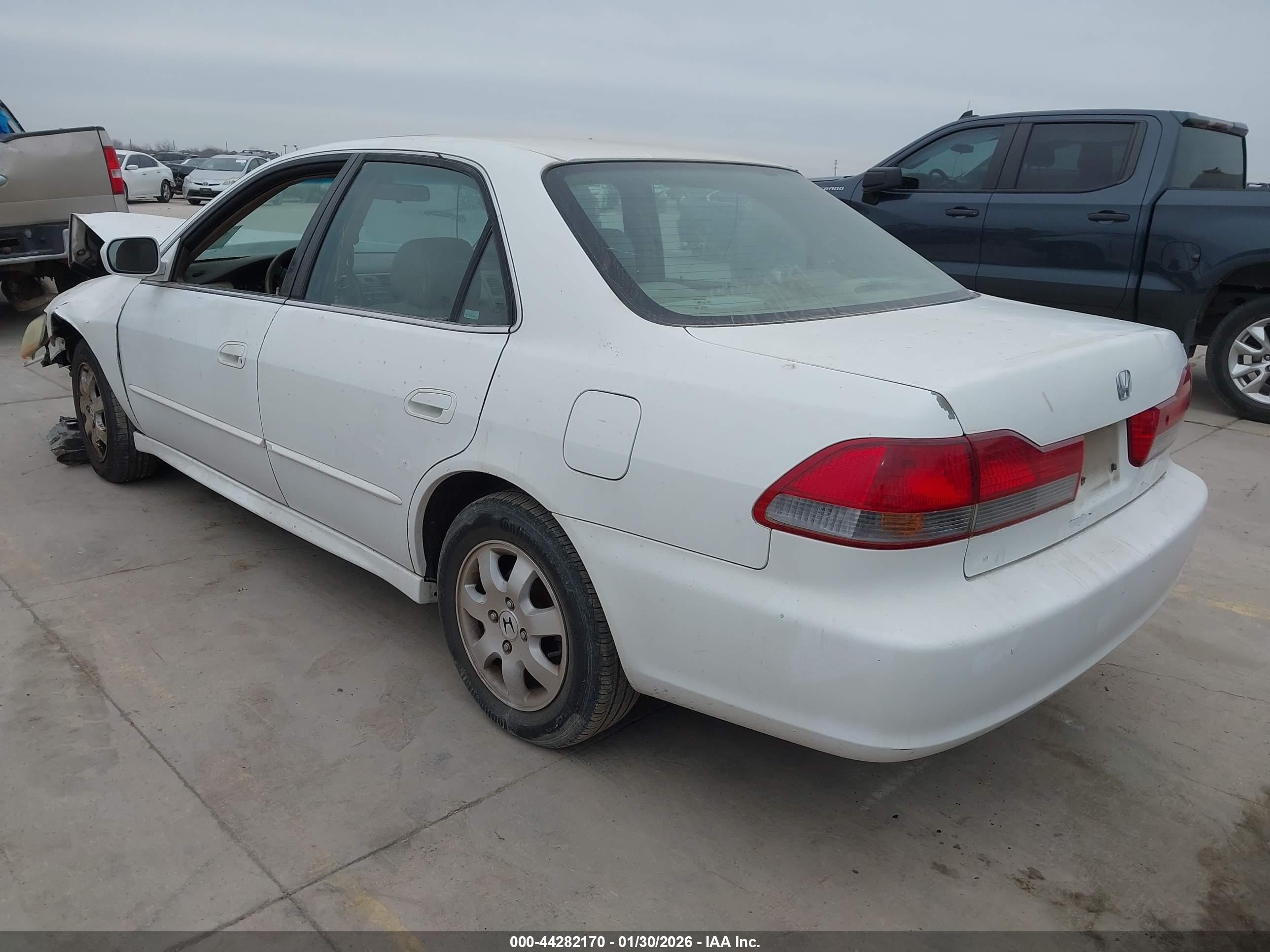 HONDA ACCORD image 3