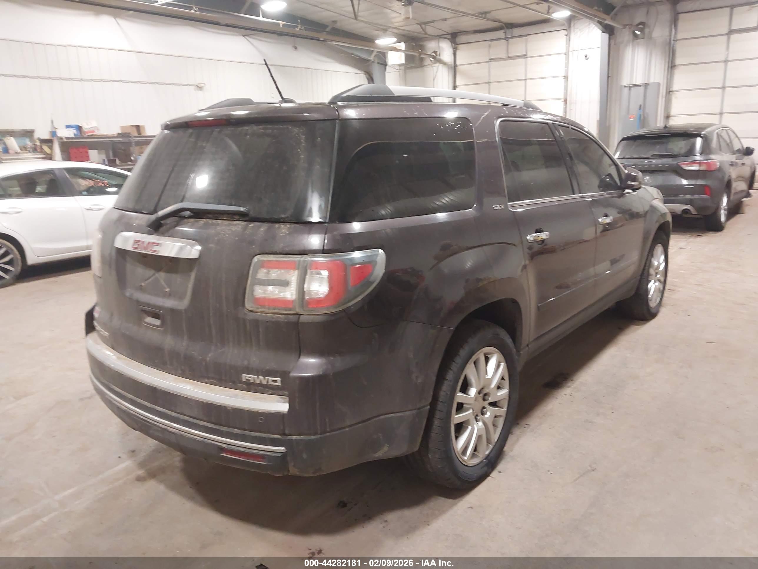 GMC ACADIA image 4