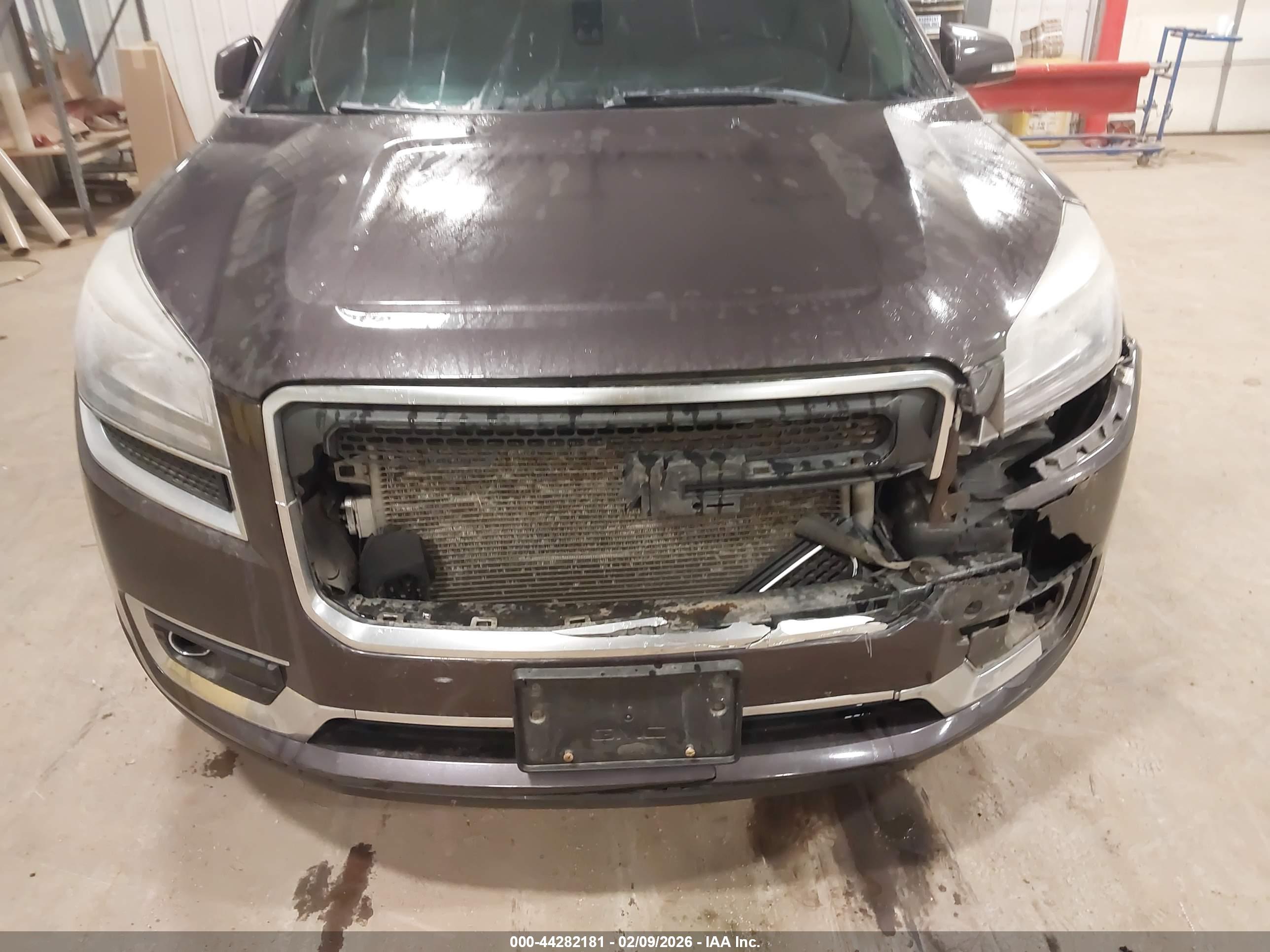 GMC ACADIA image 6