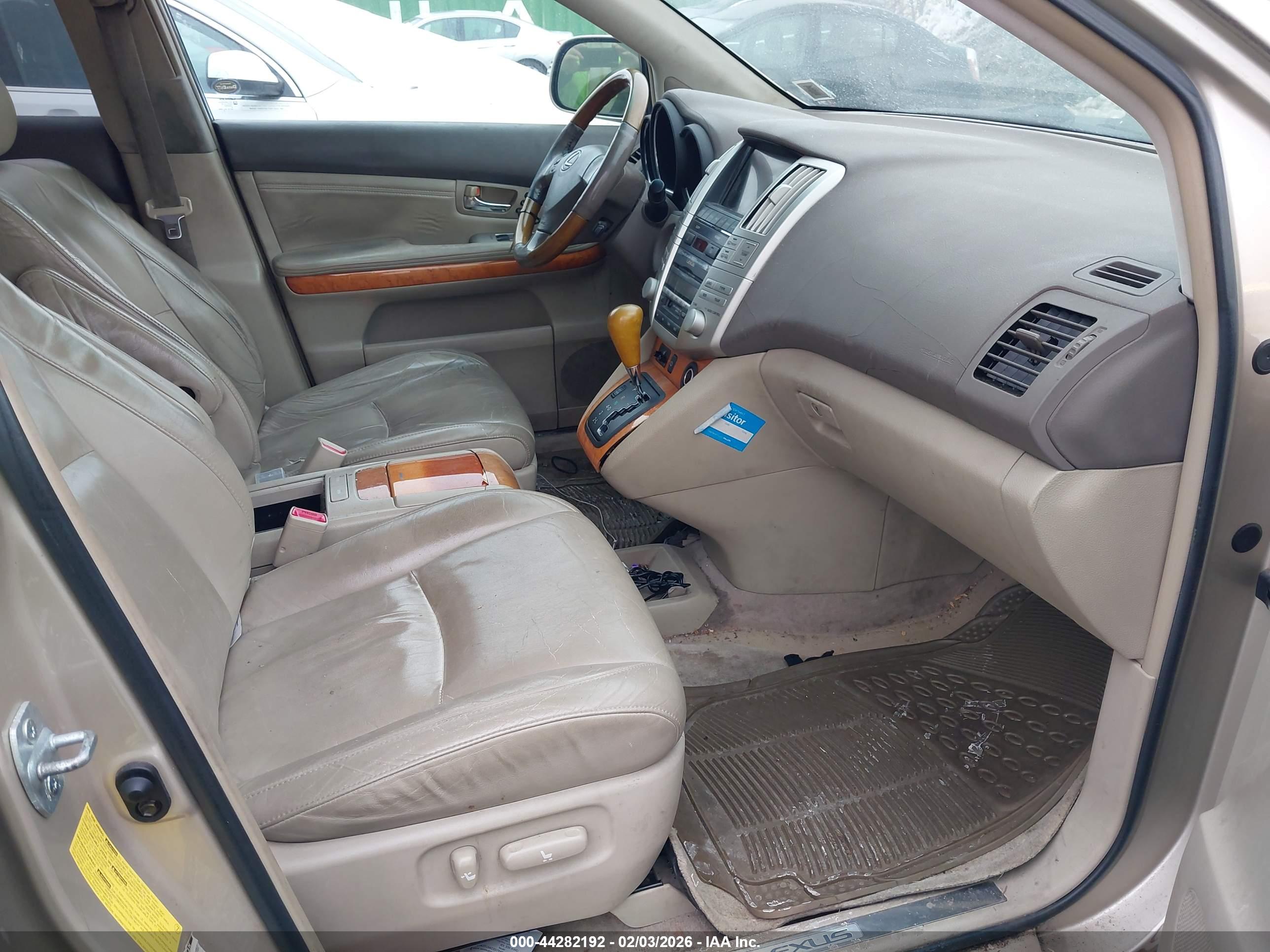 LEXUS RX image 5