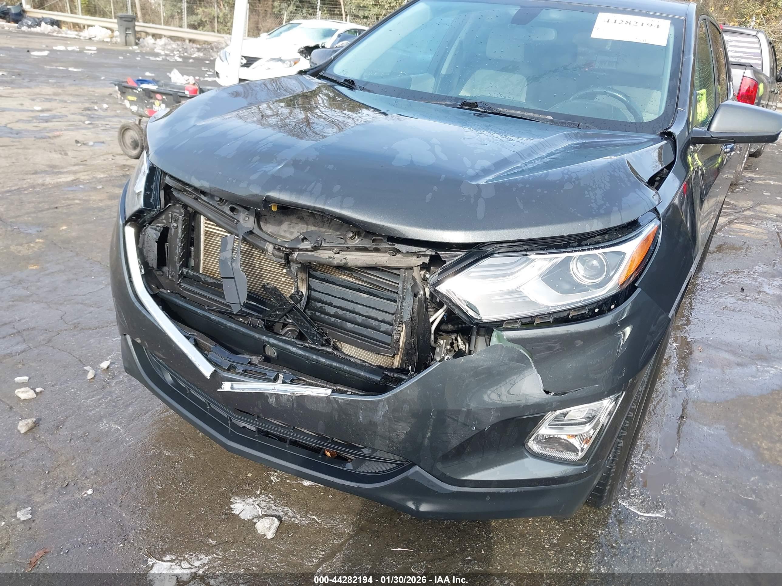 CHEVROLET EQUINOX image 6