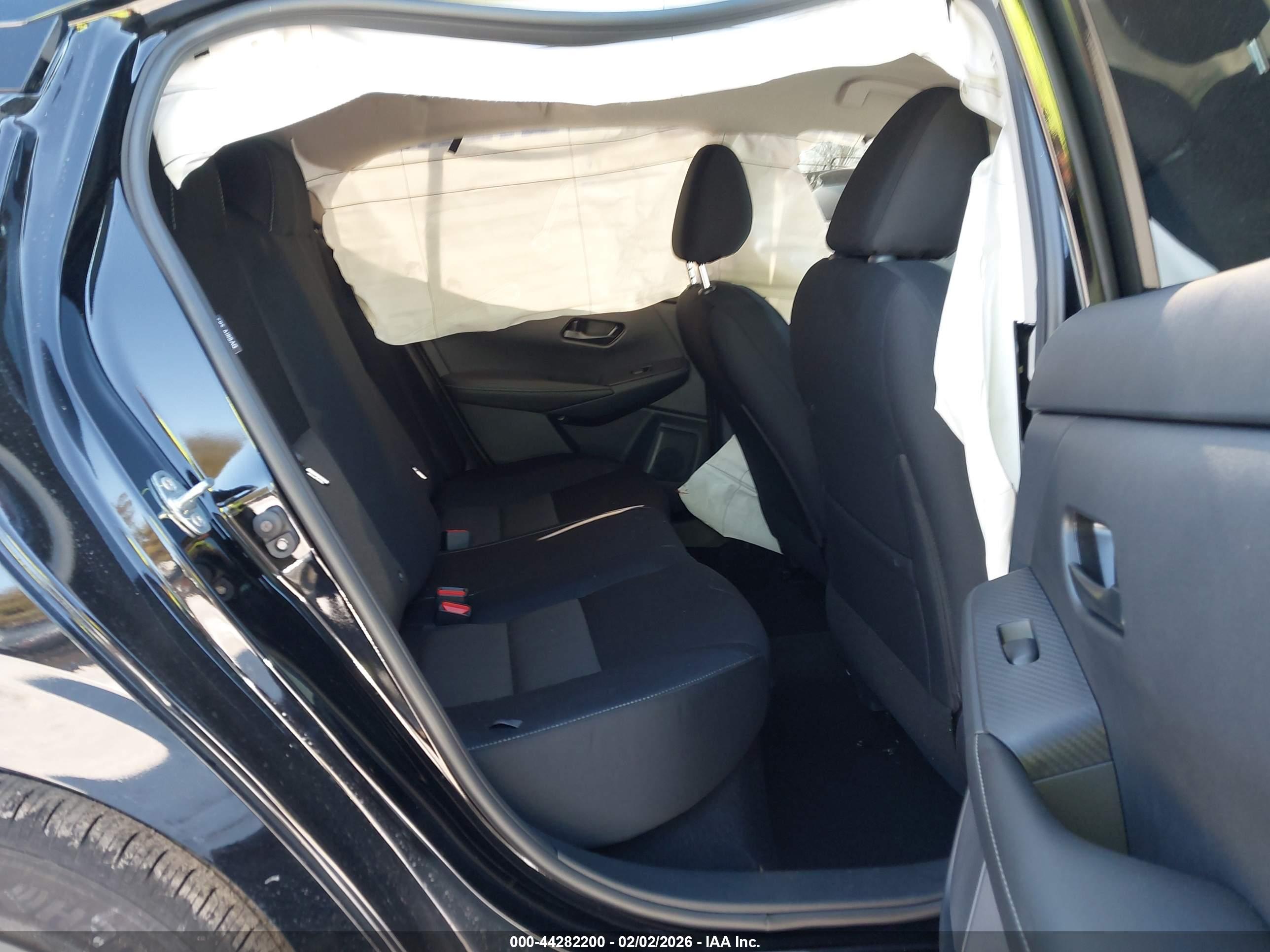 NISSAN SENTRA image 8
