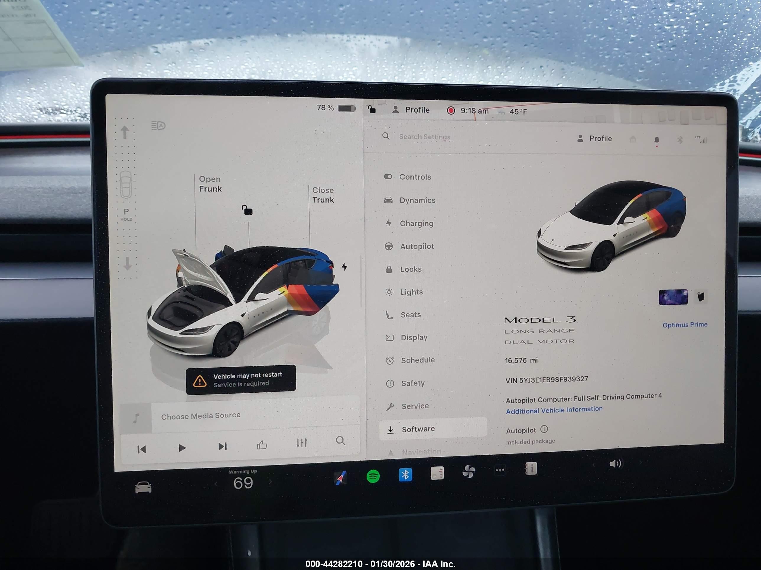 TESLA MODEL image 7