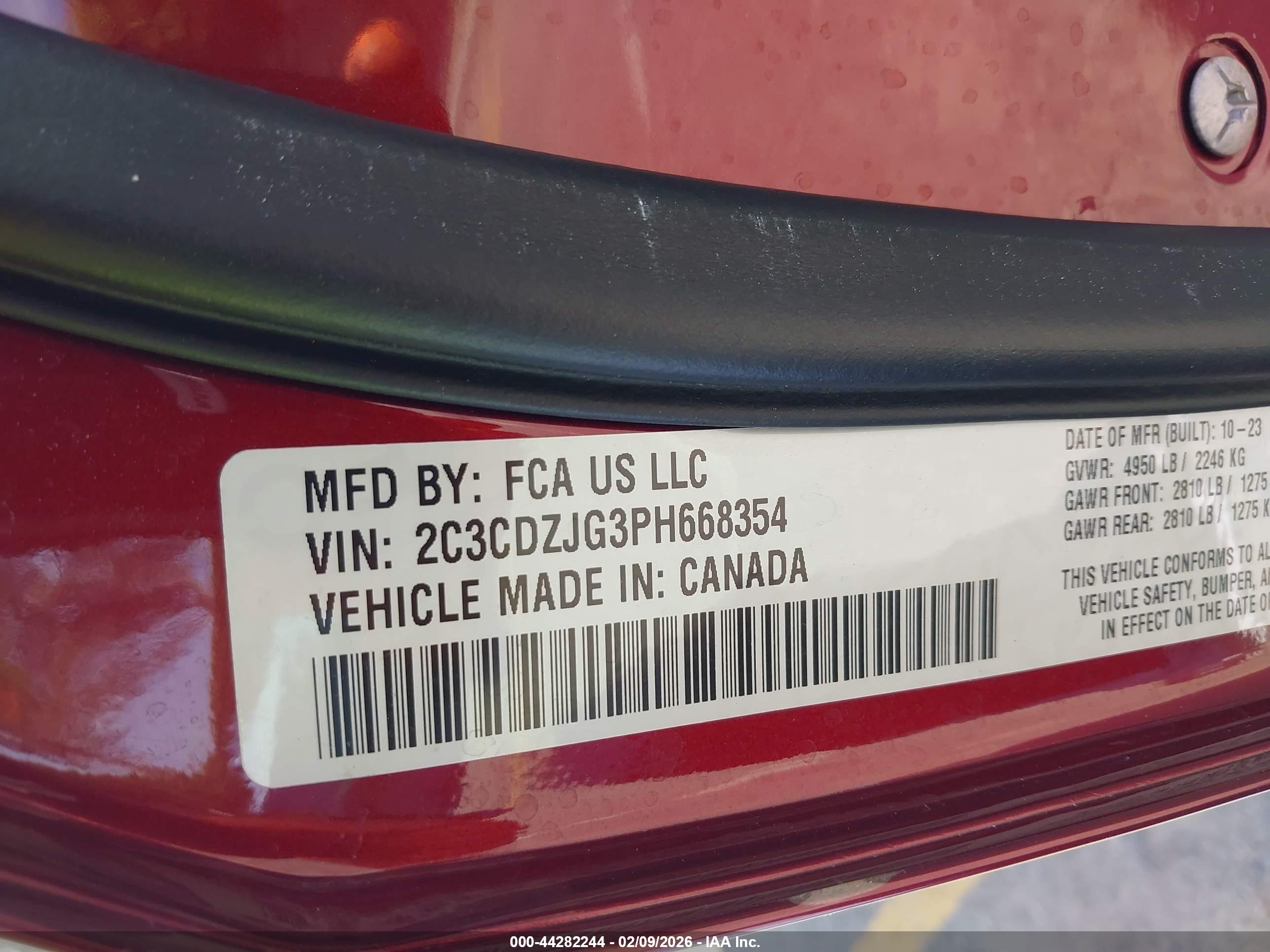 DODGE CHALLENGER image 9