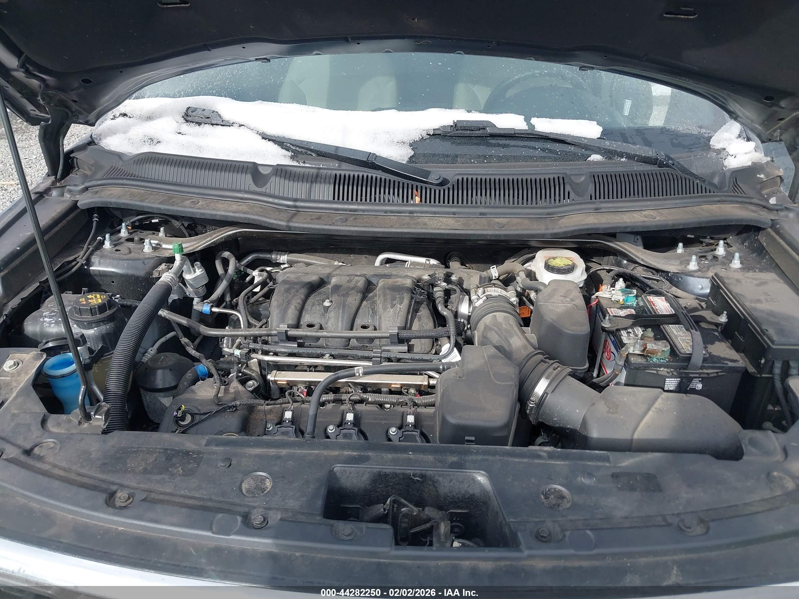 FORD EXPLORER image 10