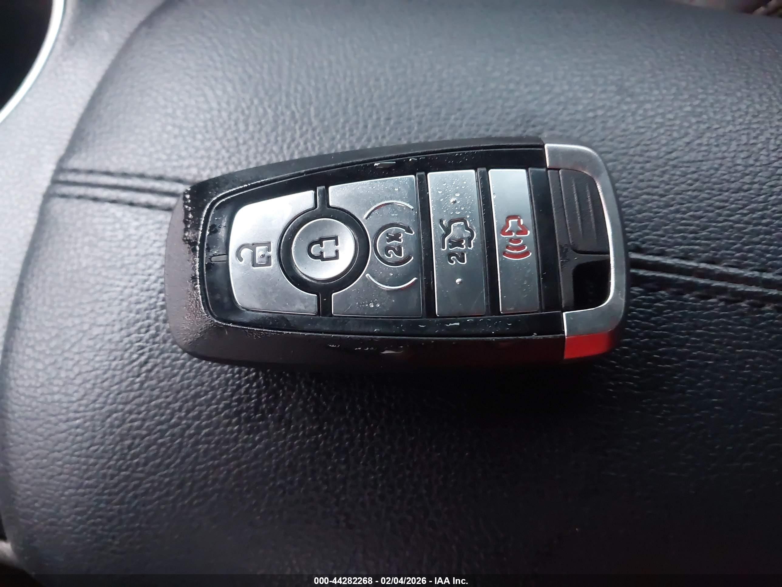 FORD MUSTANG image 11