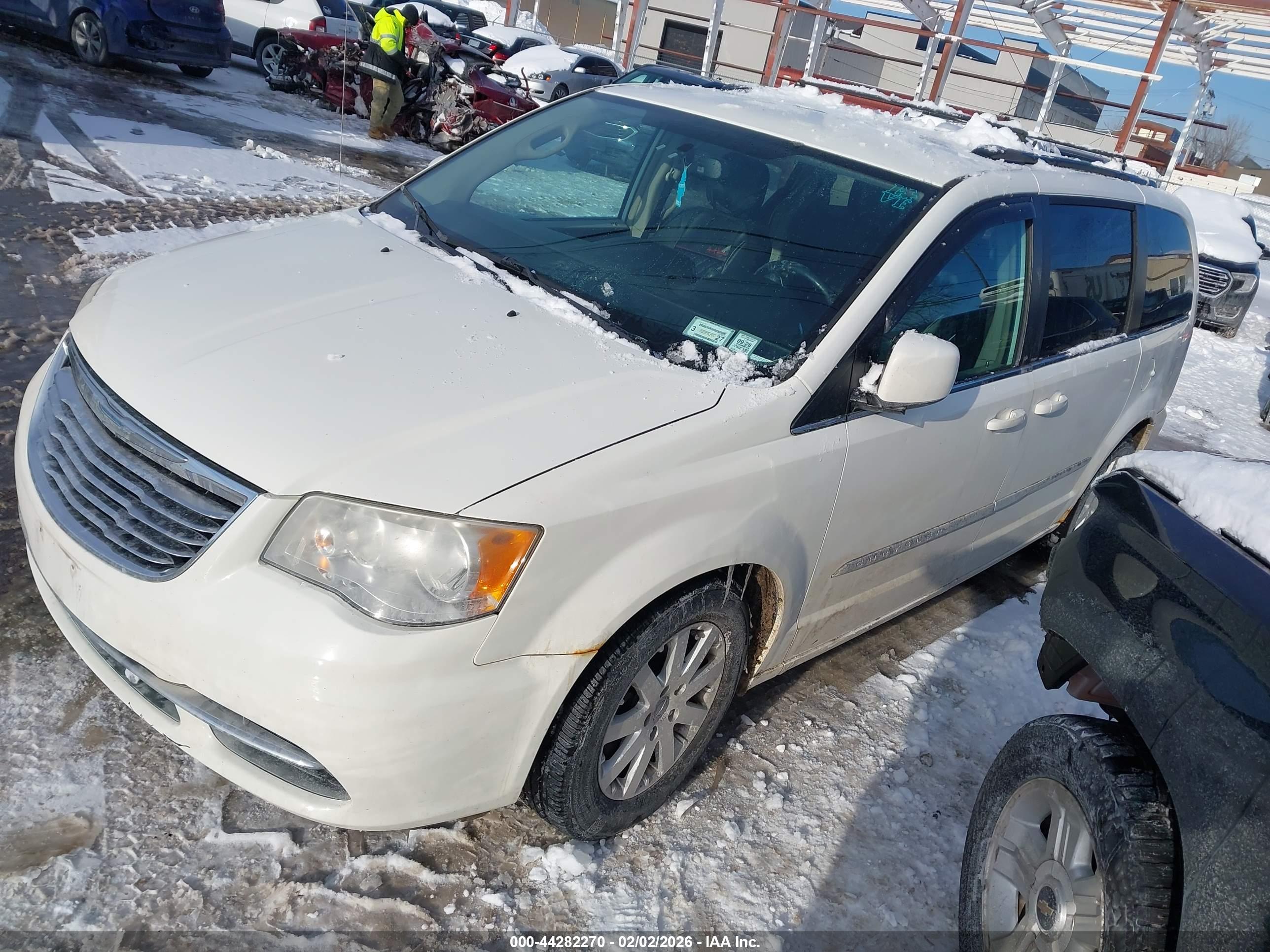 CHRYSLER TOWN image 2