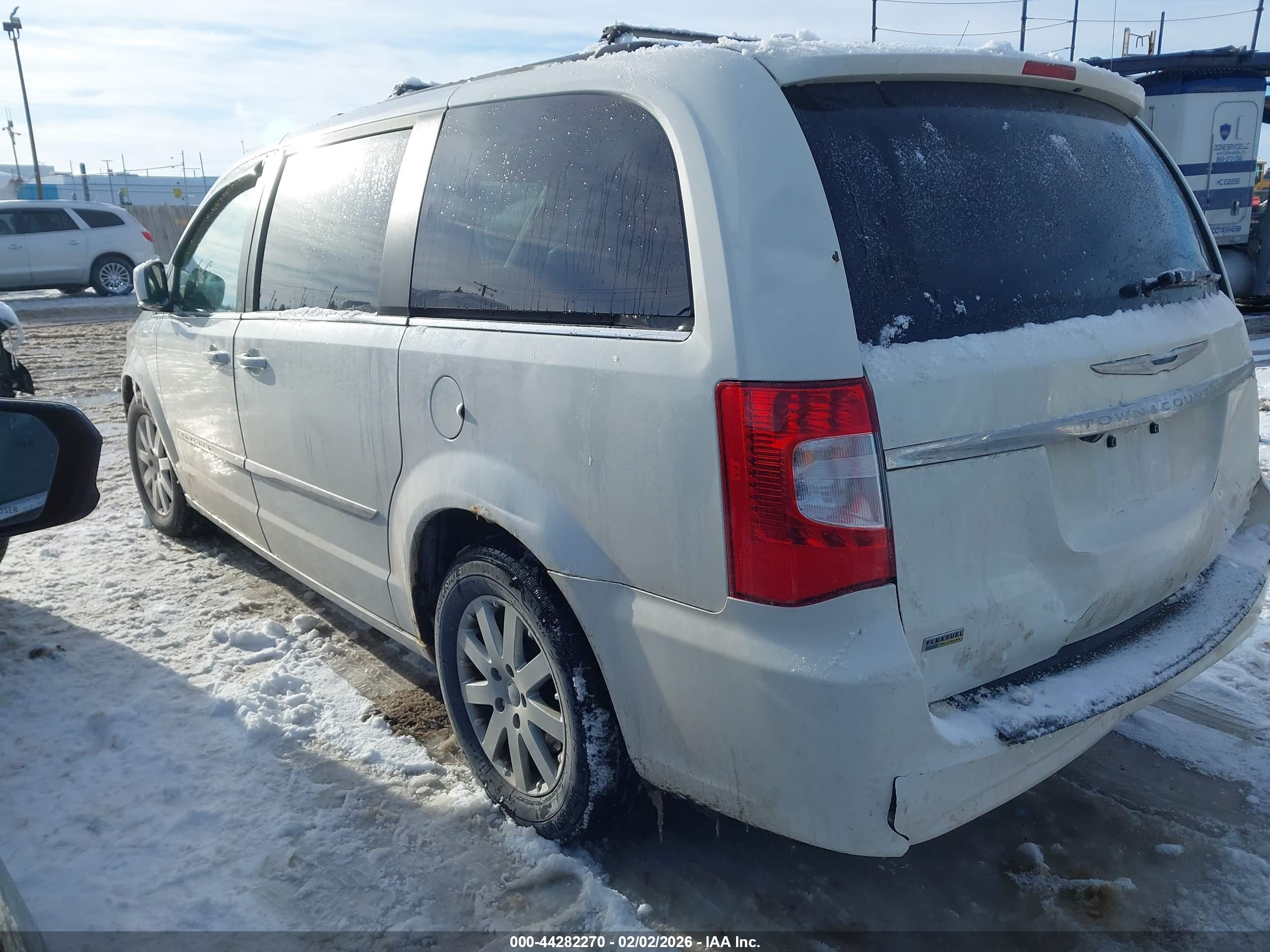 CHRYSLER TOWN image 3