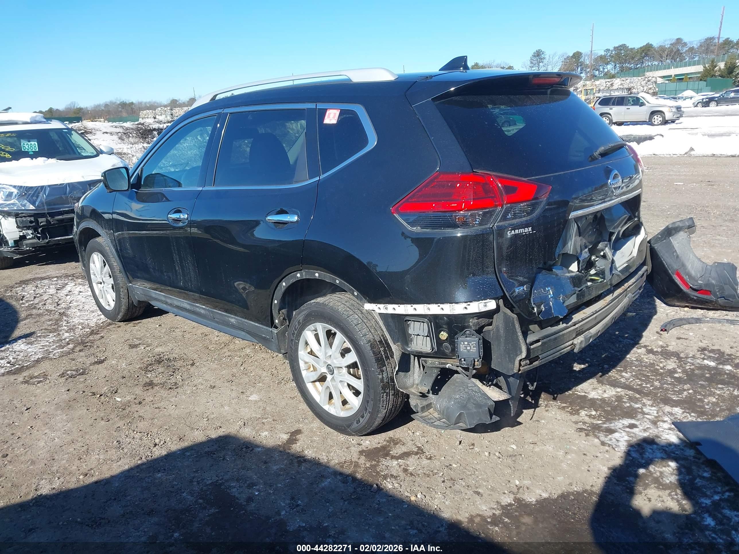 NISSAN ROGUE image 3