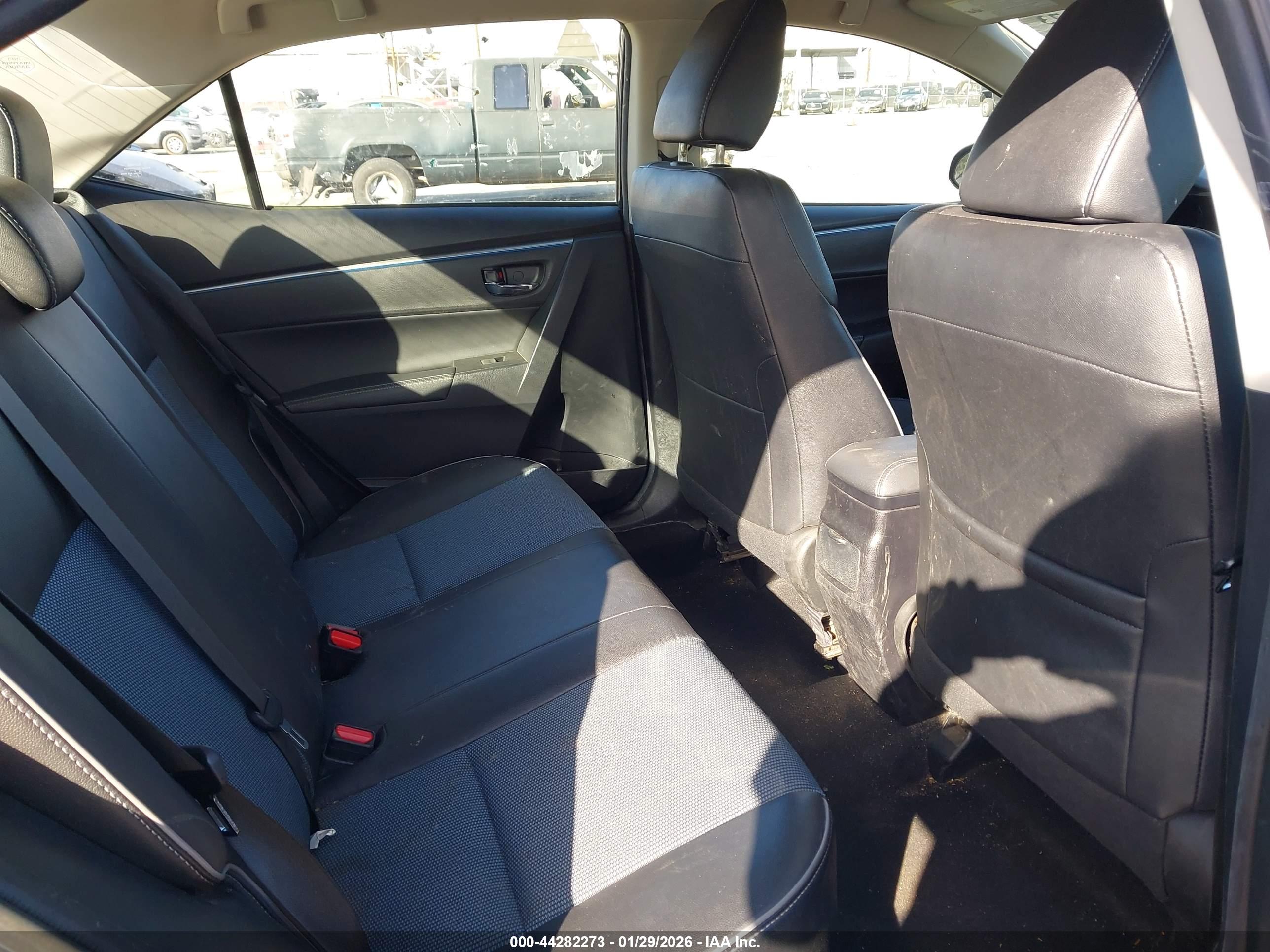 TOYOTA COROLLA image 8
