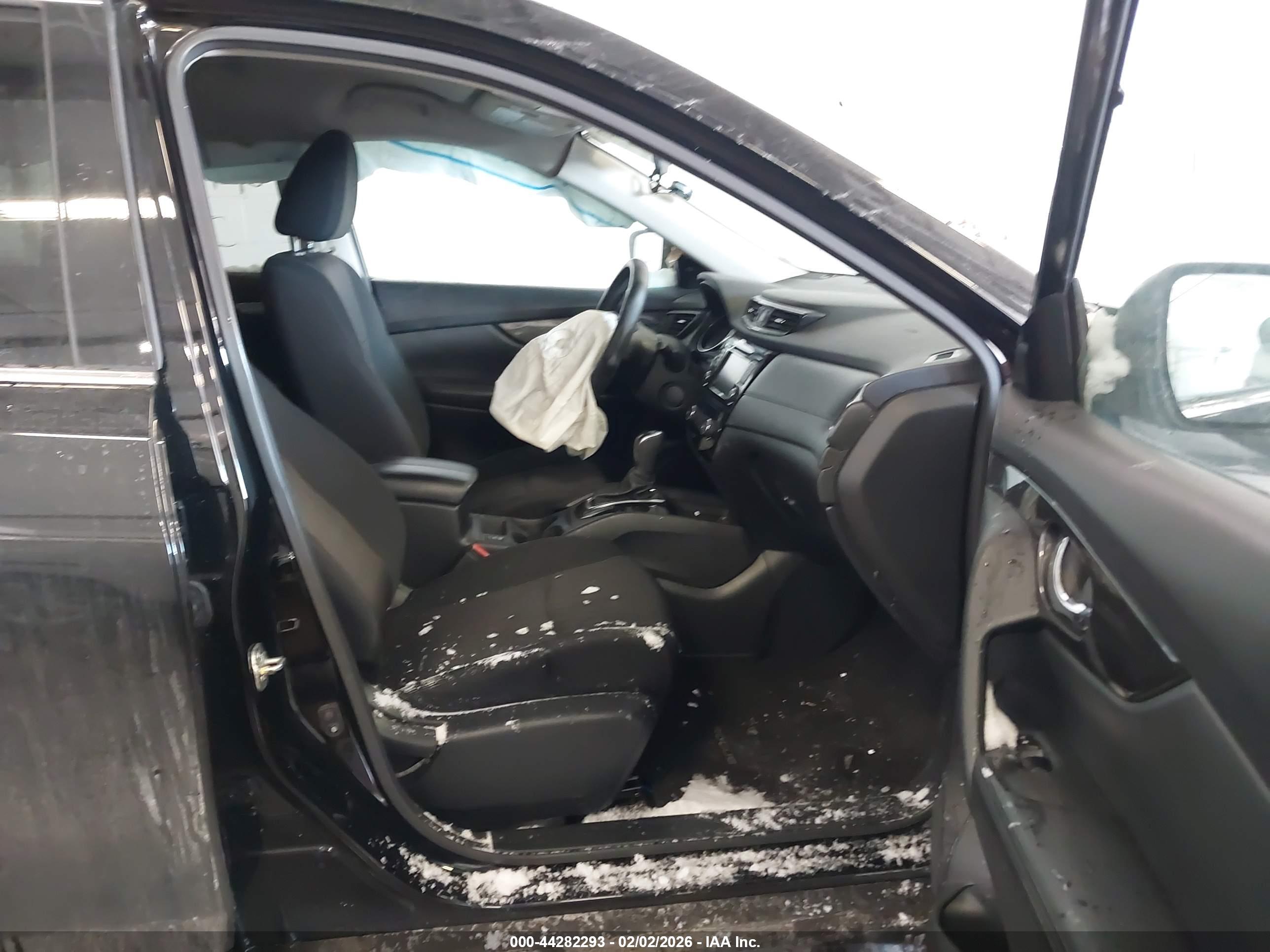 NISSAN ROGUE image 5