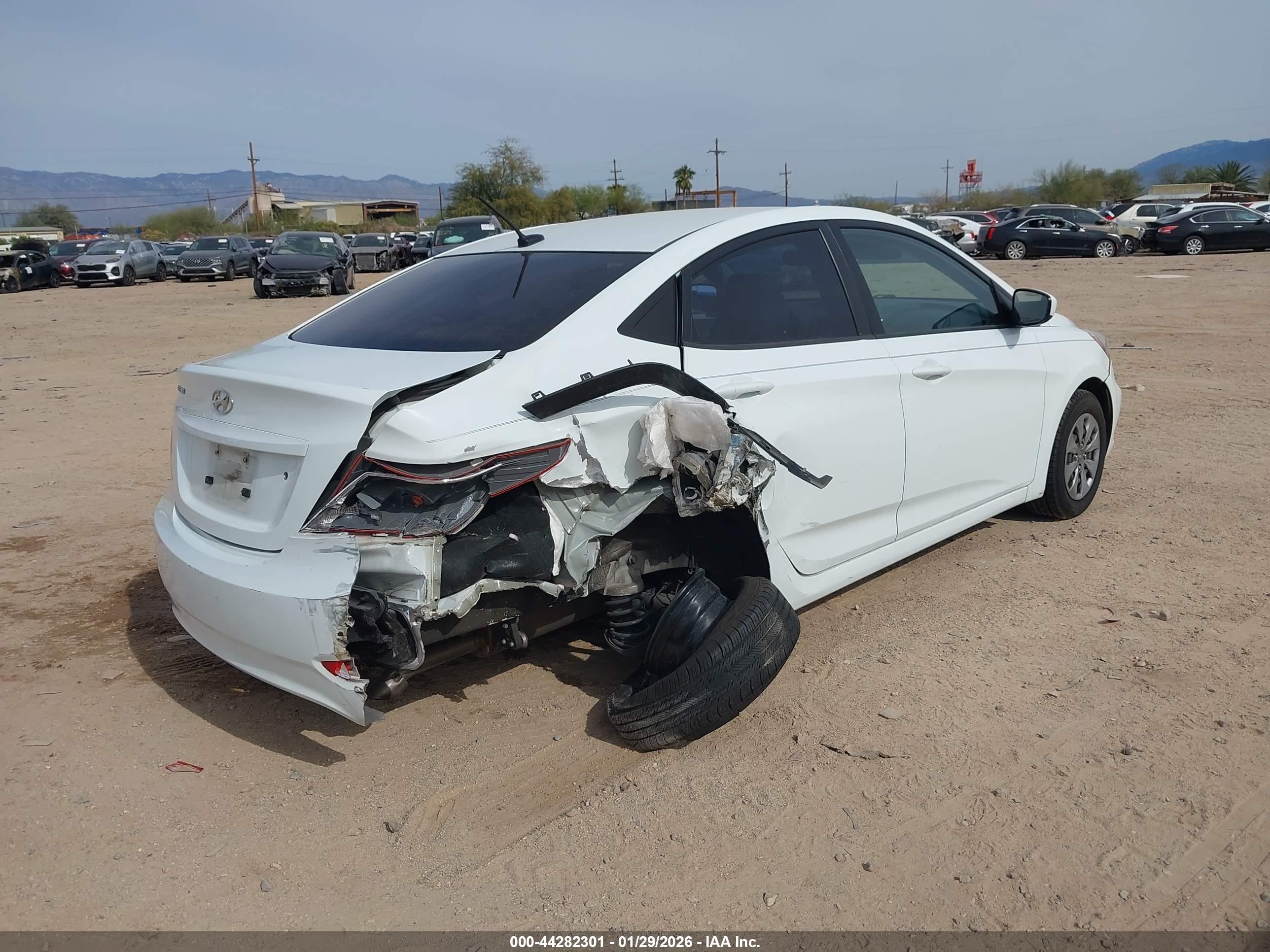 HYUNDAI ACCENT image 6
