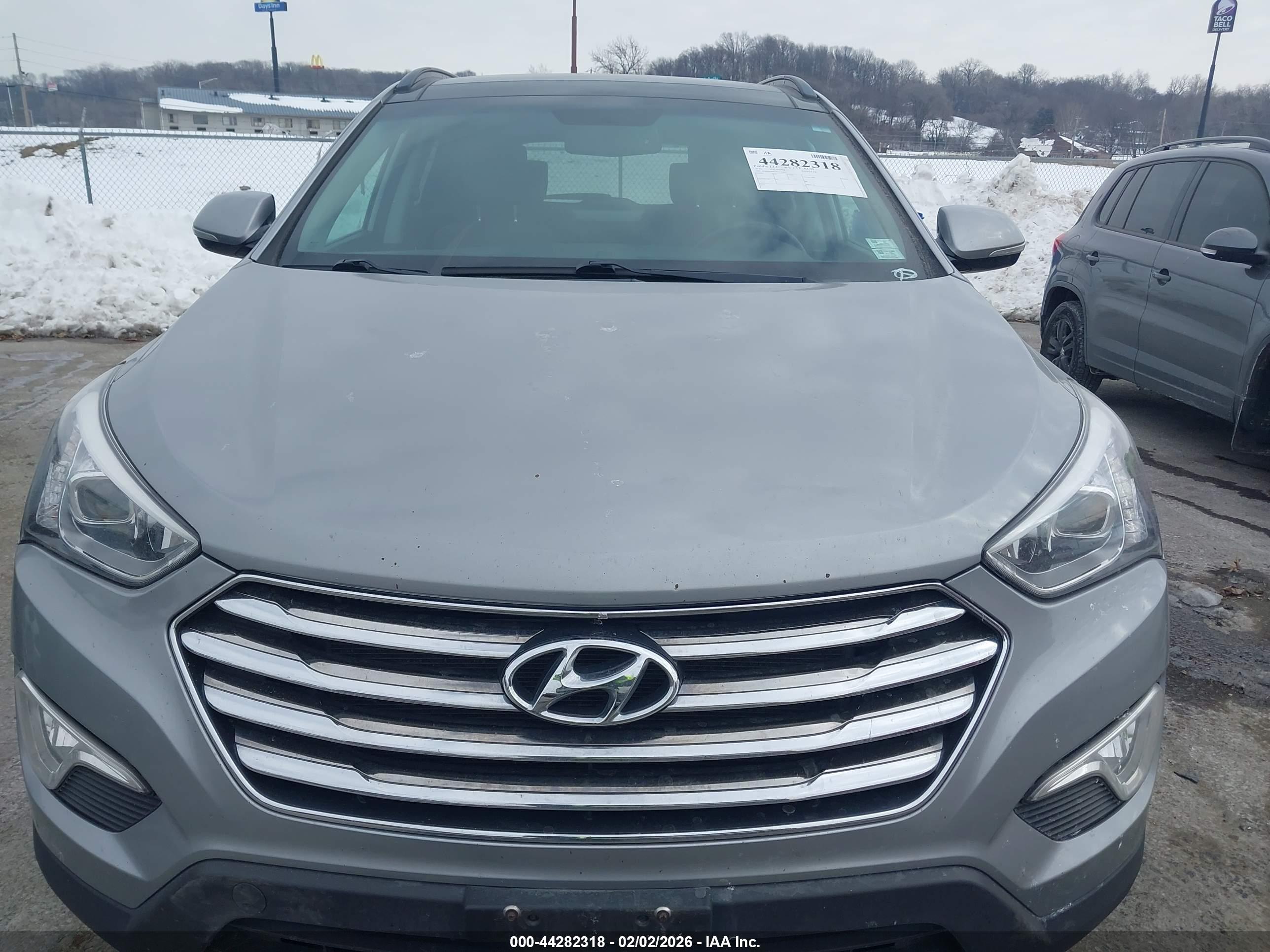 HYUNDAI SANTA image 6