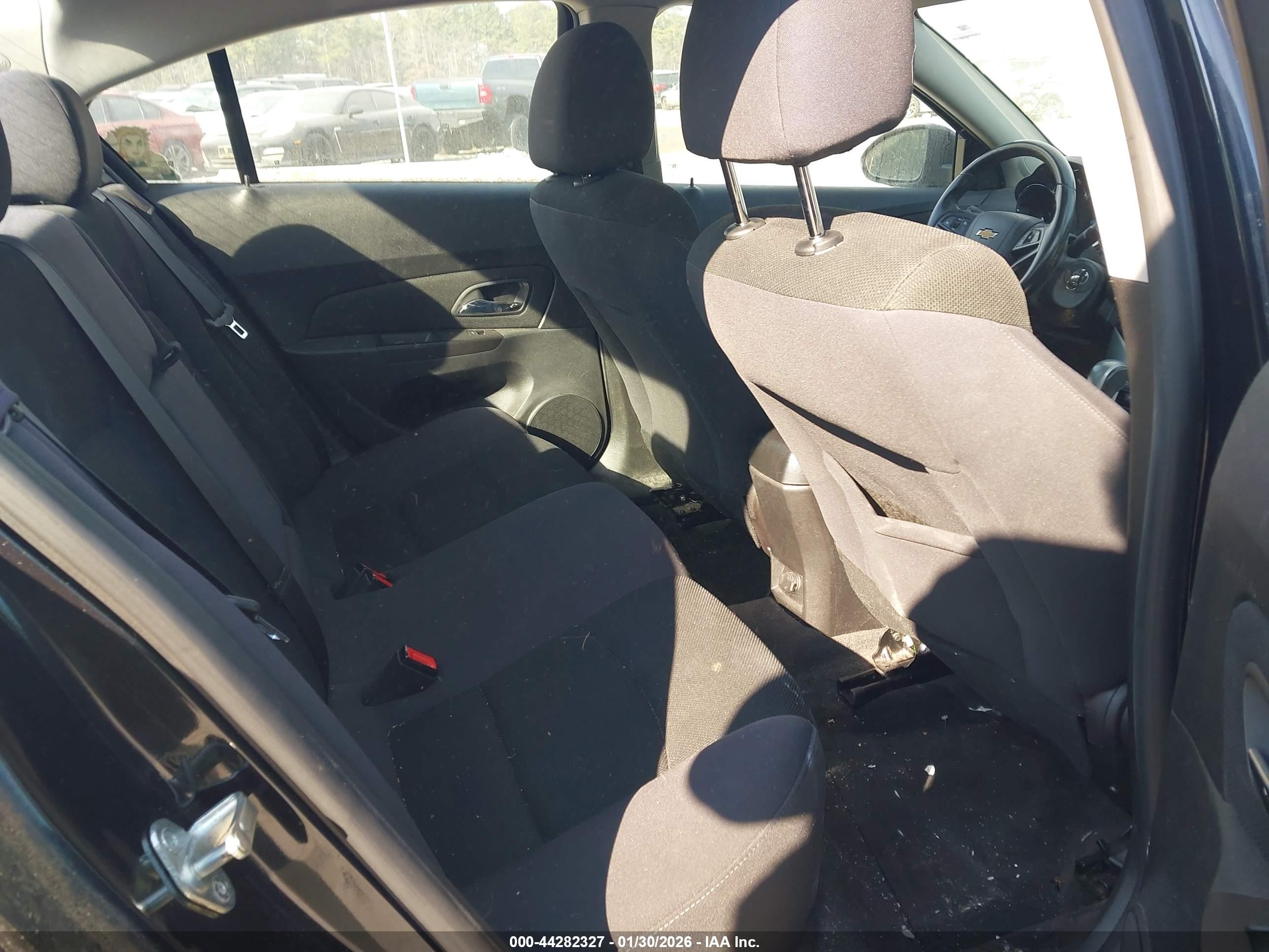 CHEVROLET CRUZE image 8